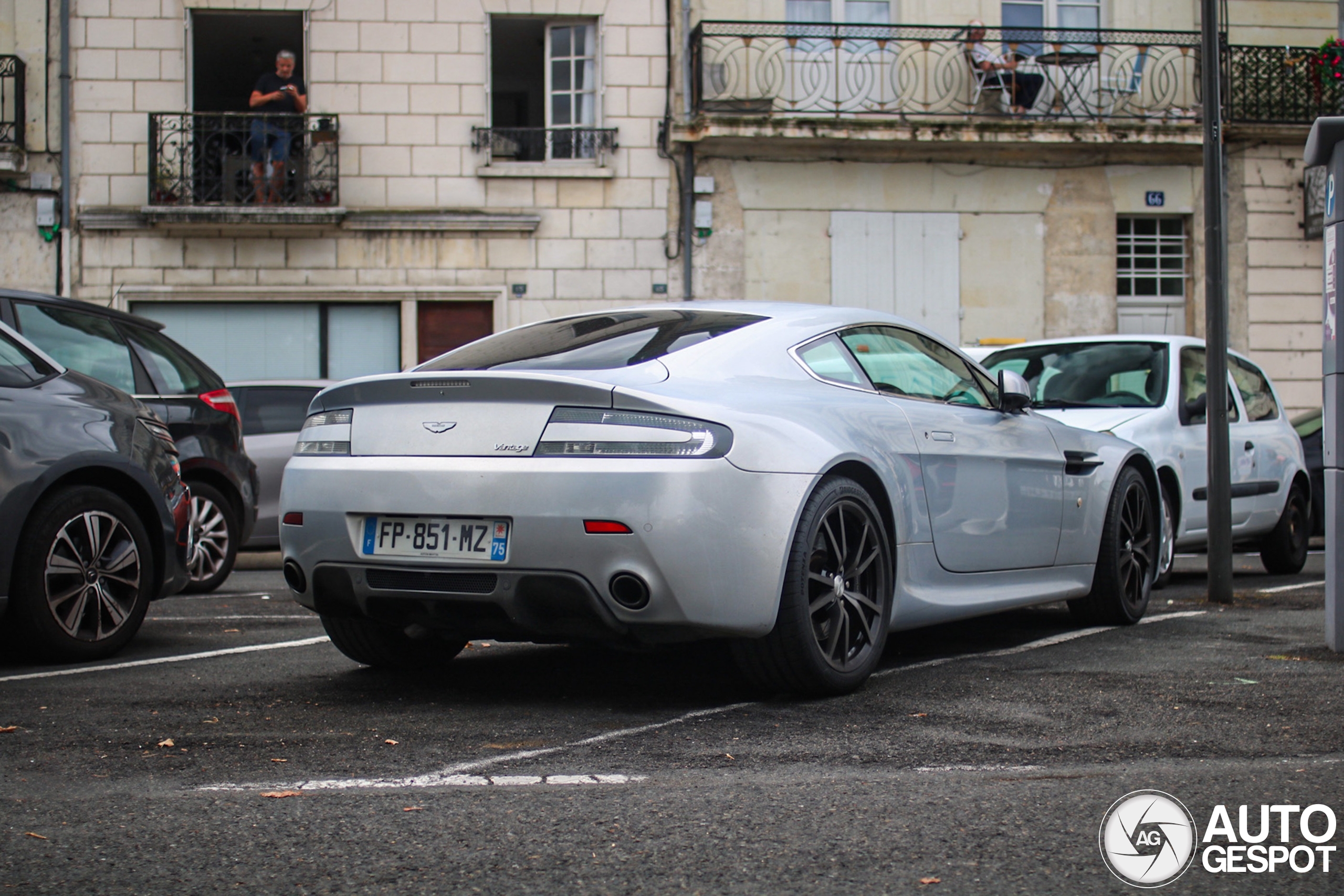 Aston Martin V8 Vantage