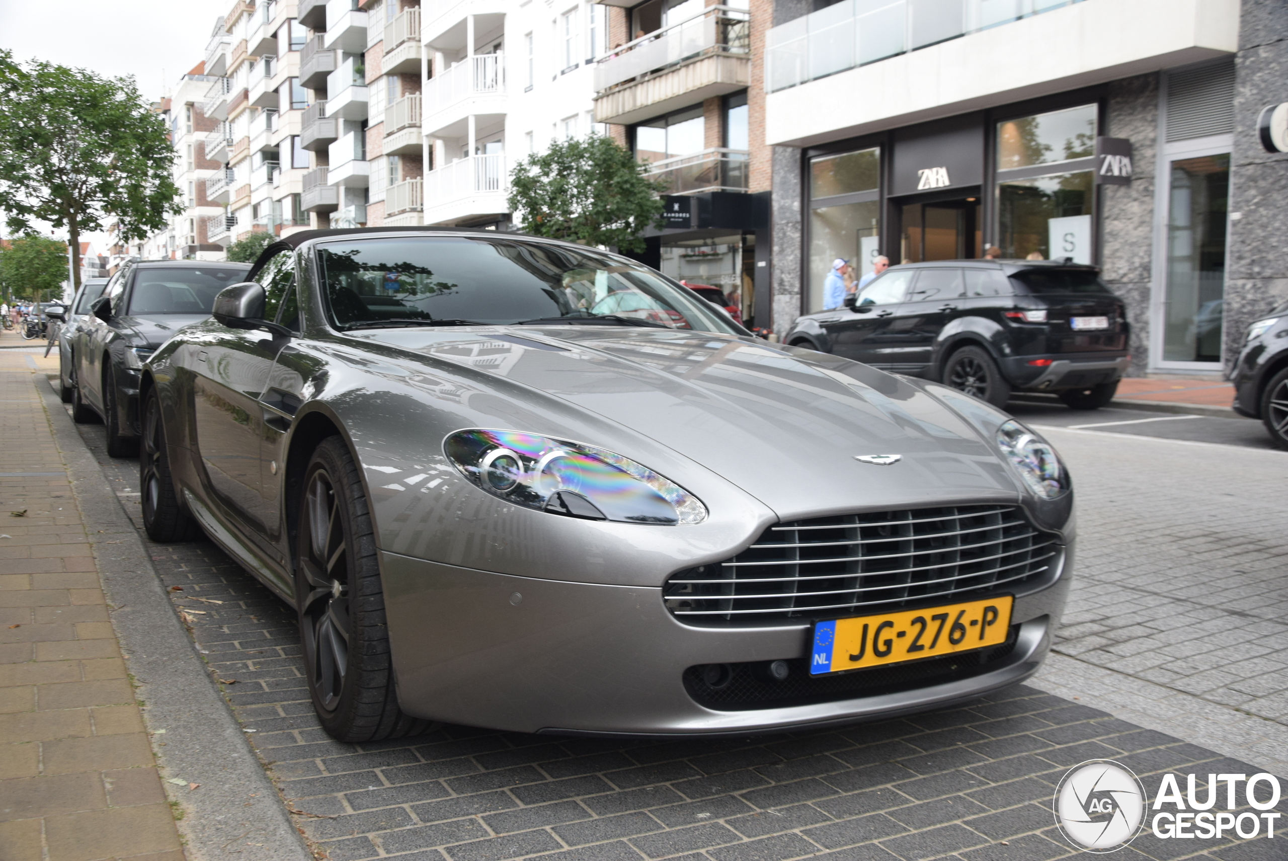 Aston Martin V8 Vantage Roadster