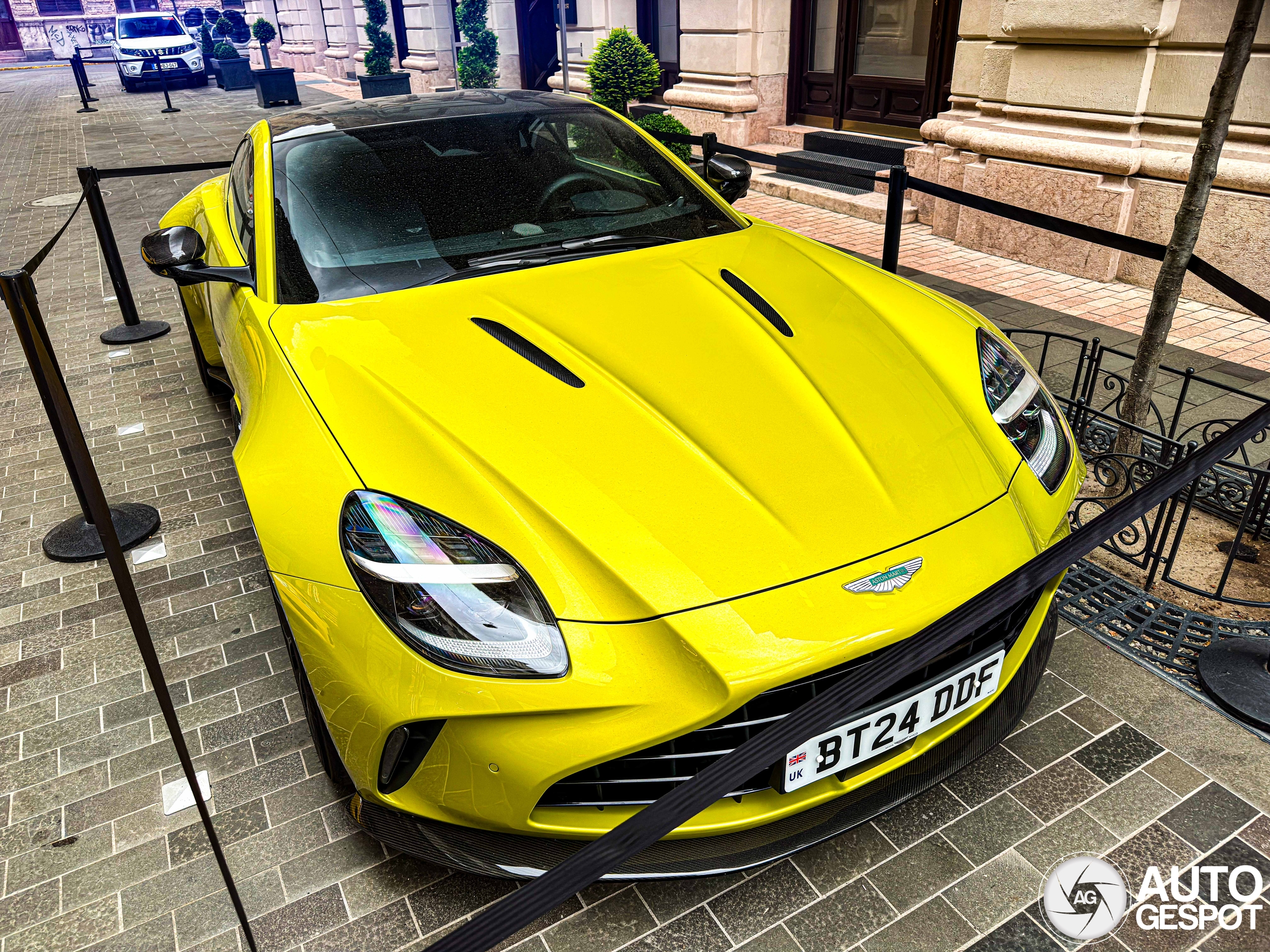 Aston Martin Vantage 2024