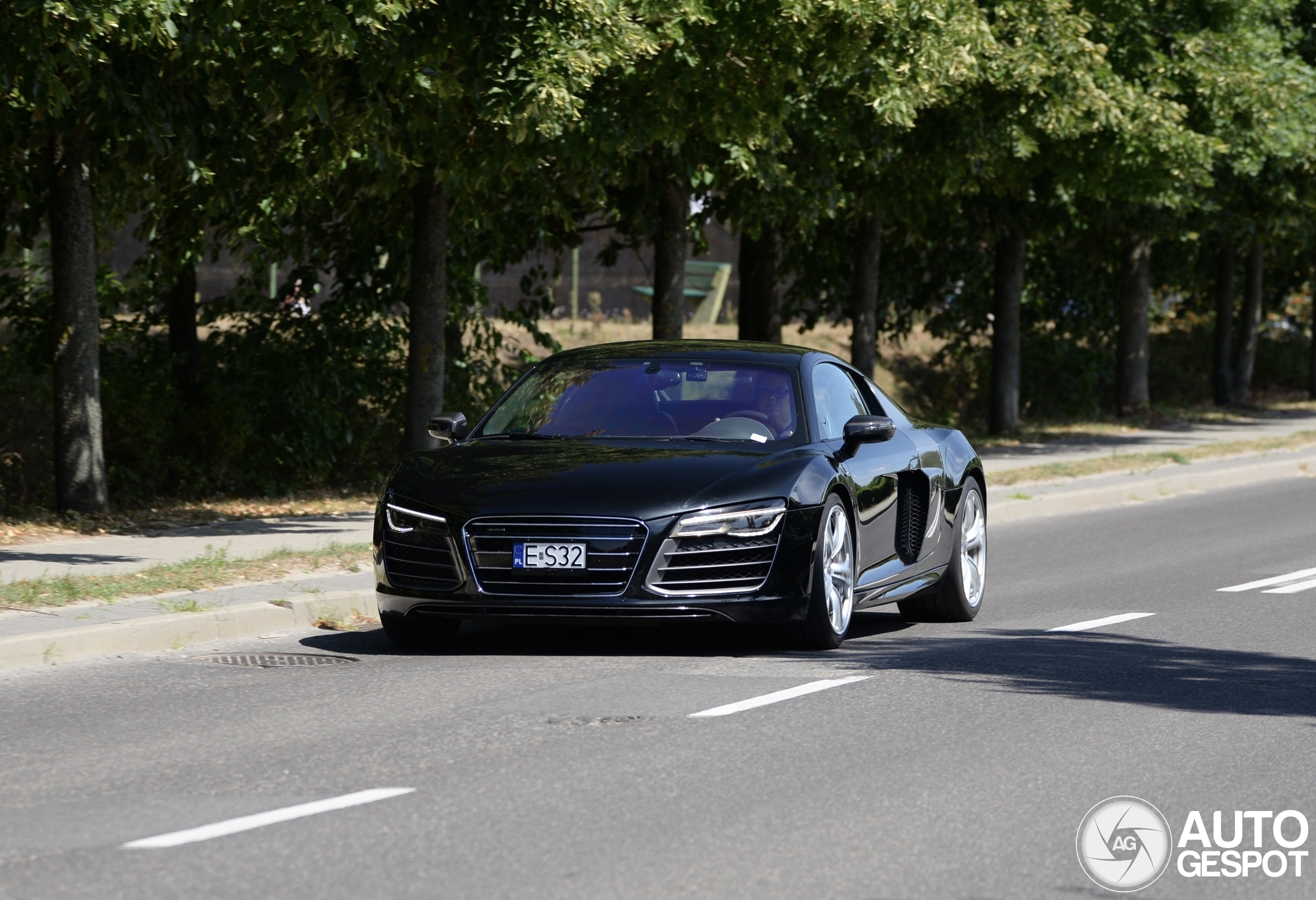 Audi R8 V10 Plus 2013