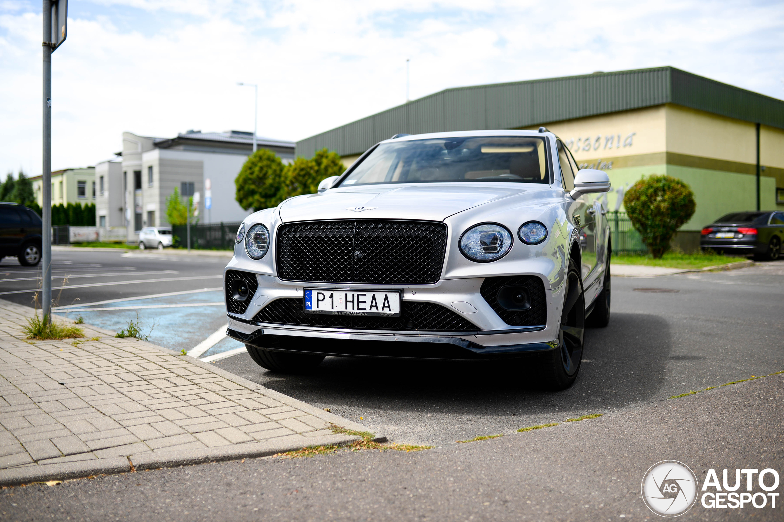 Bentley Bentayga V8 2021