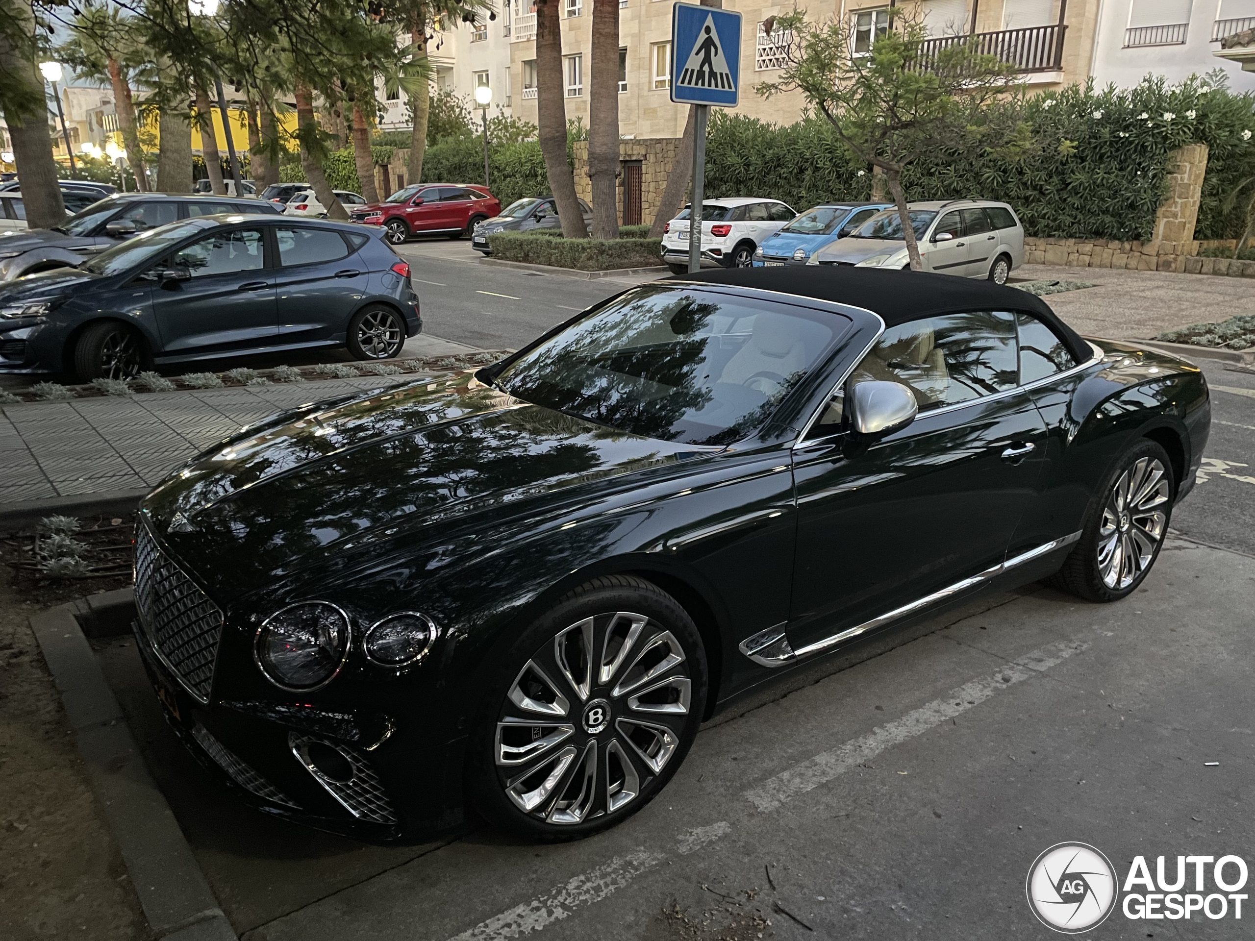 Bentley Continental GTC V8 2020 Mulliner