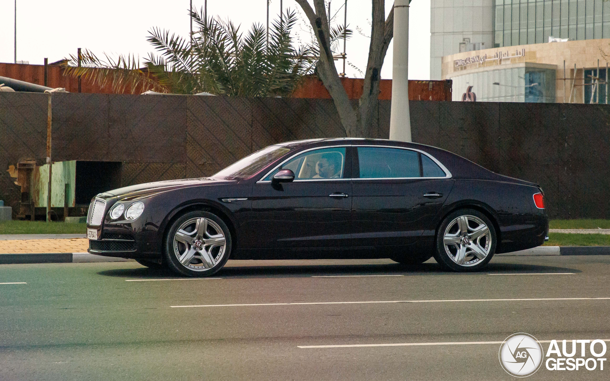 Bentley Flying Spur V8