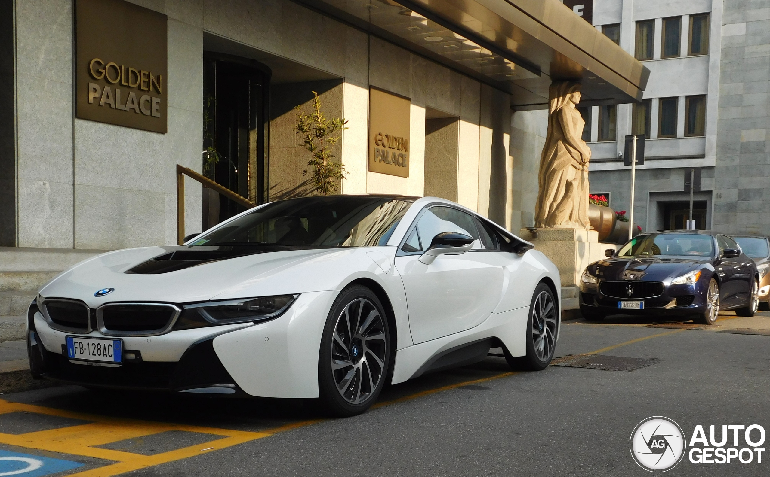 BMW i8