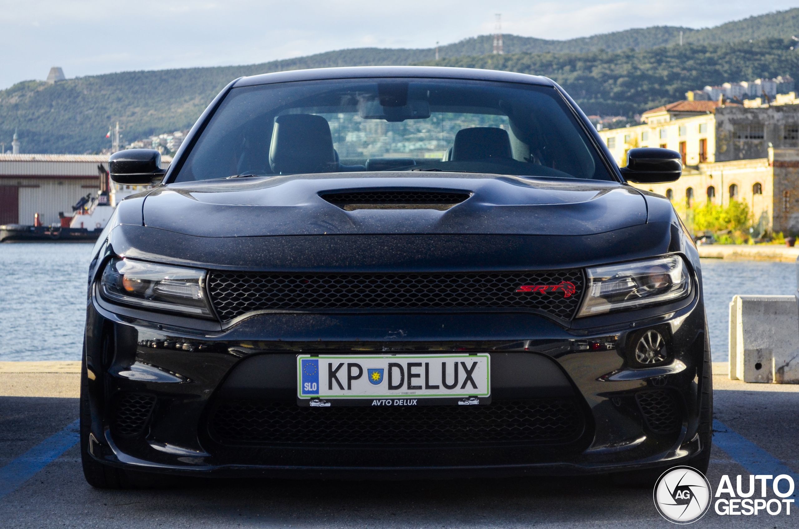 Dodge Charger SRT Hellcat