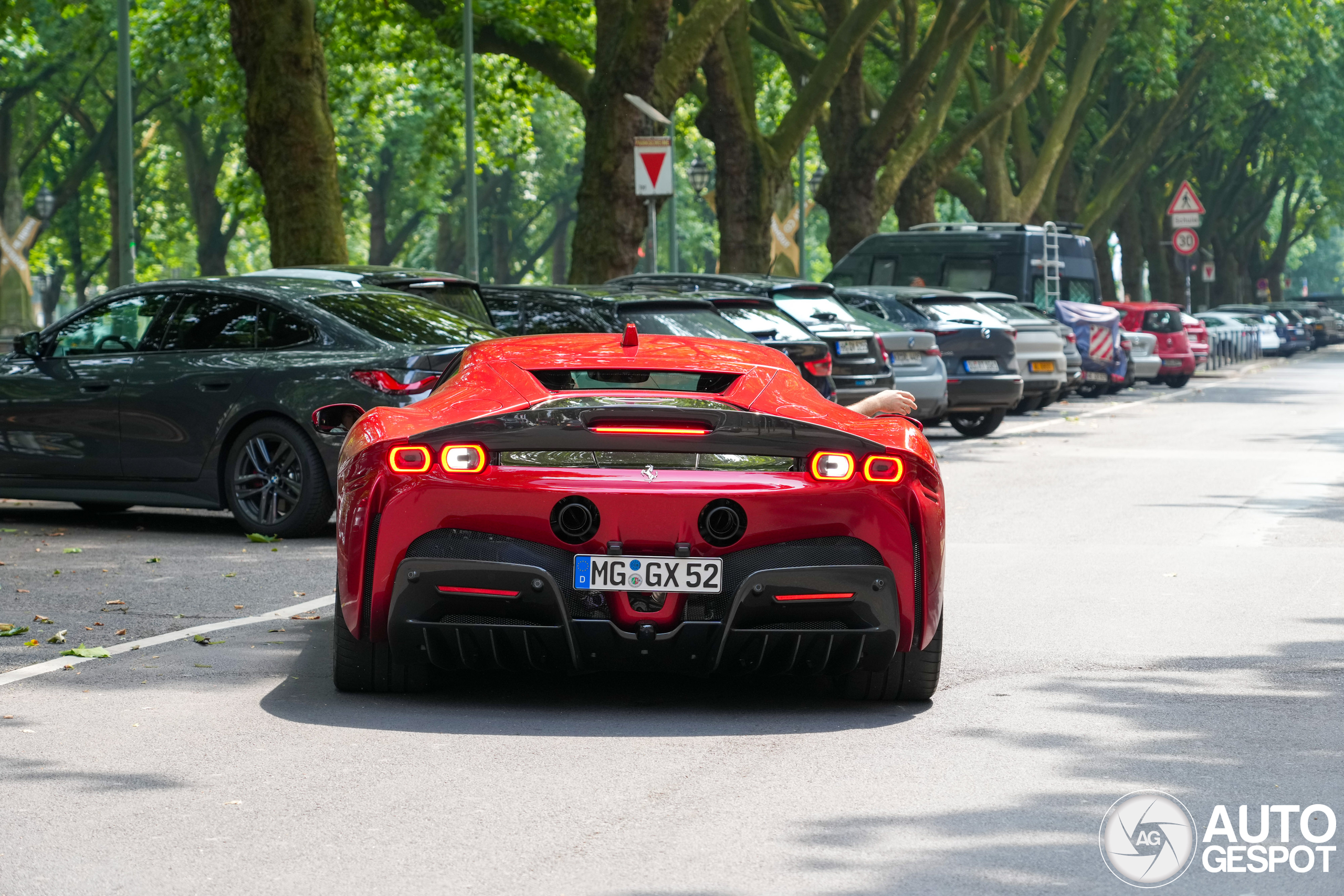 Ferrari SF90 Stradale Assetto Fiorano