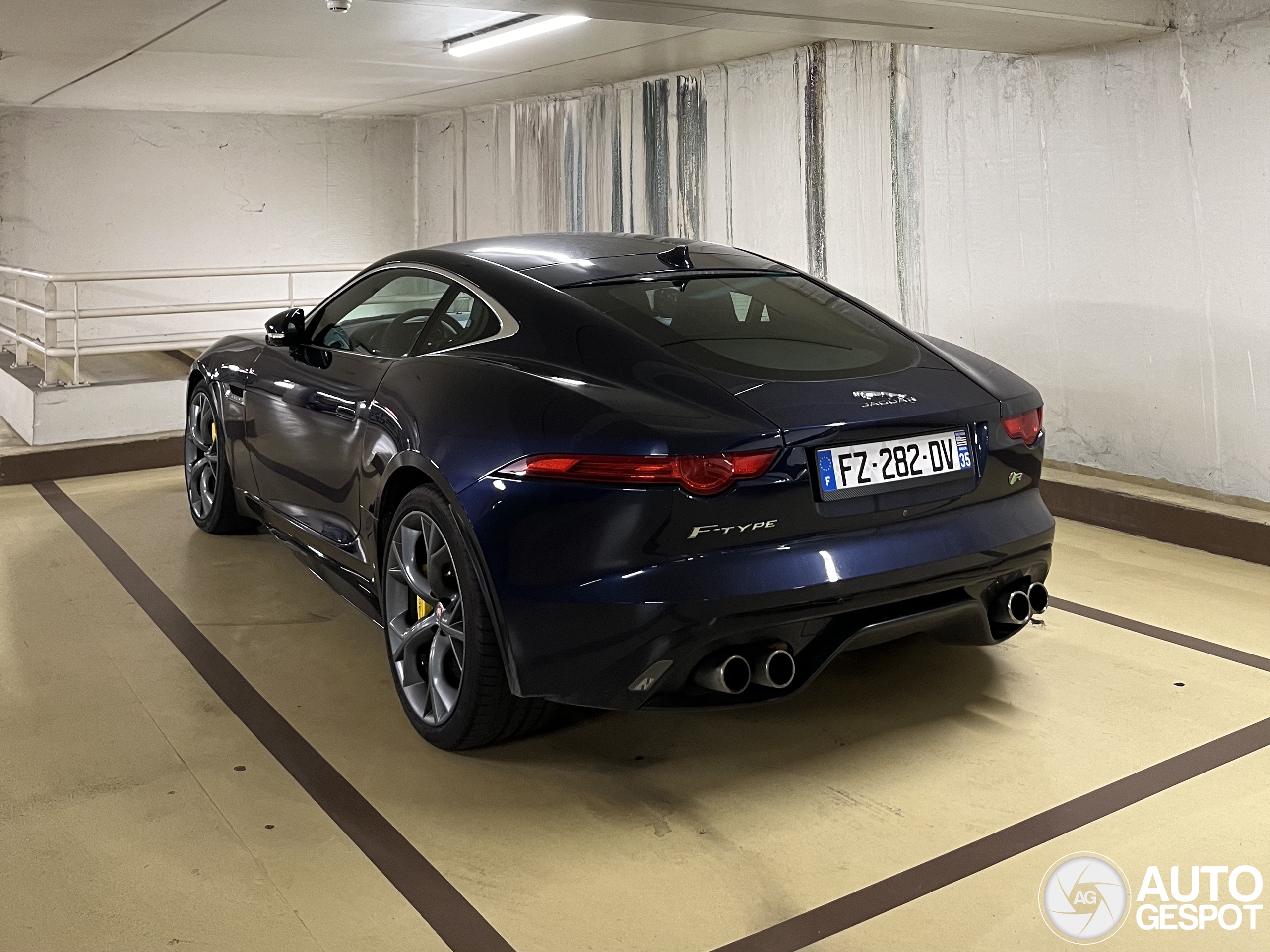 Jaguar F-TYPE R Coupé