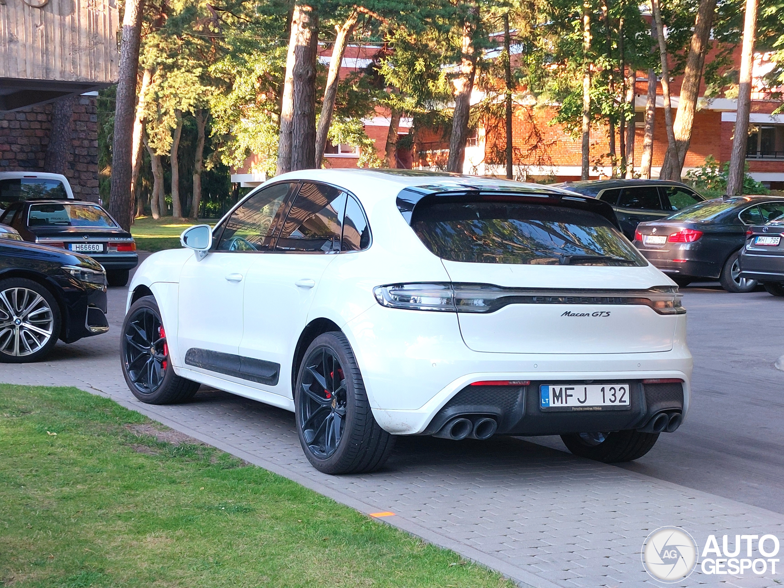 Porsche 95B Macan GTS MkIII