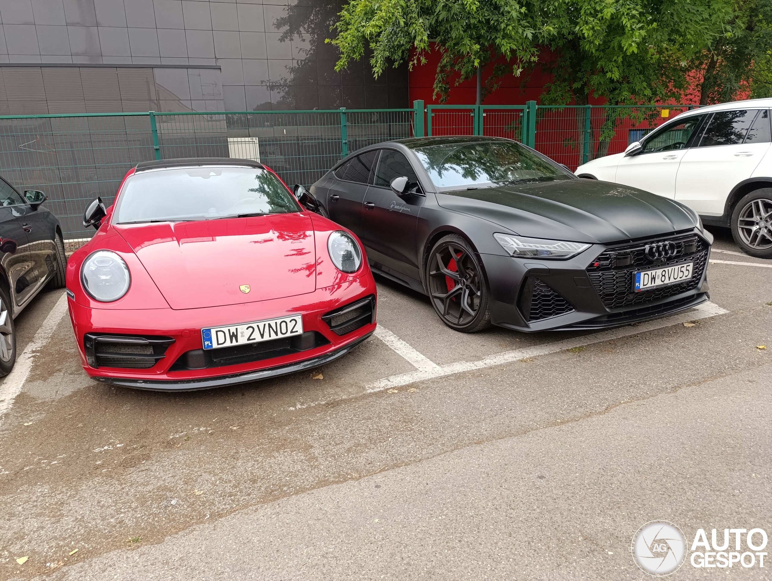 Porsche 992 Carrera 4 GTS