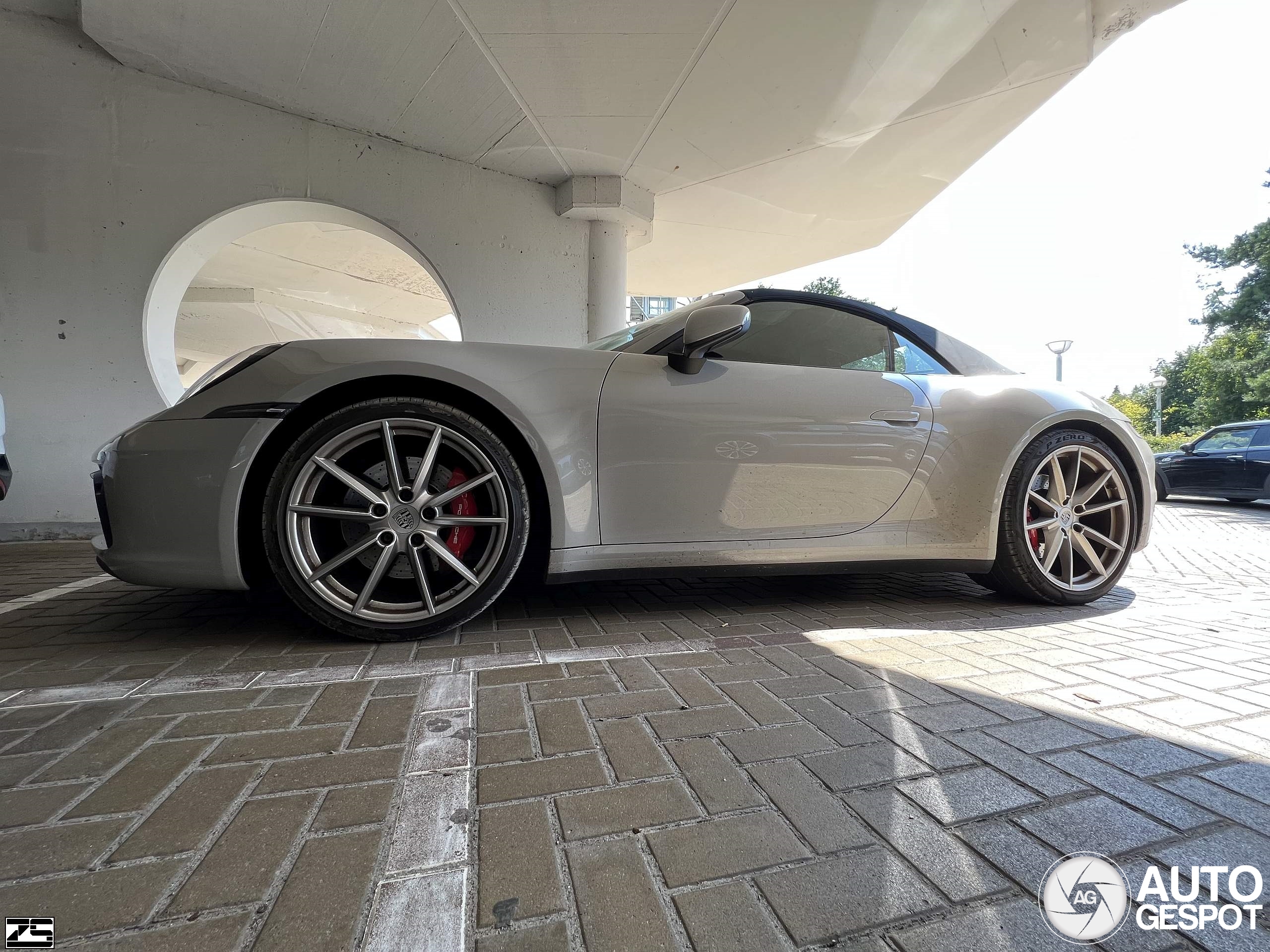 Porsche 992 Carrera S Cabriolet