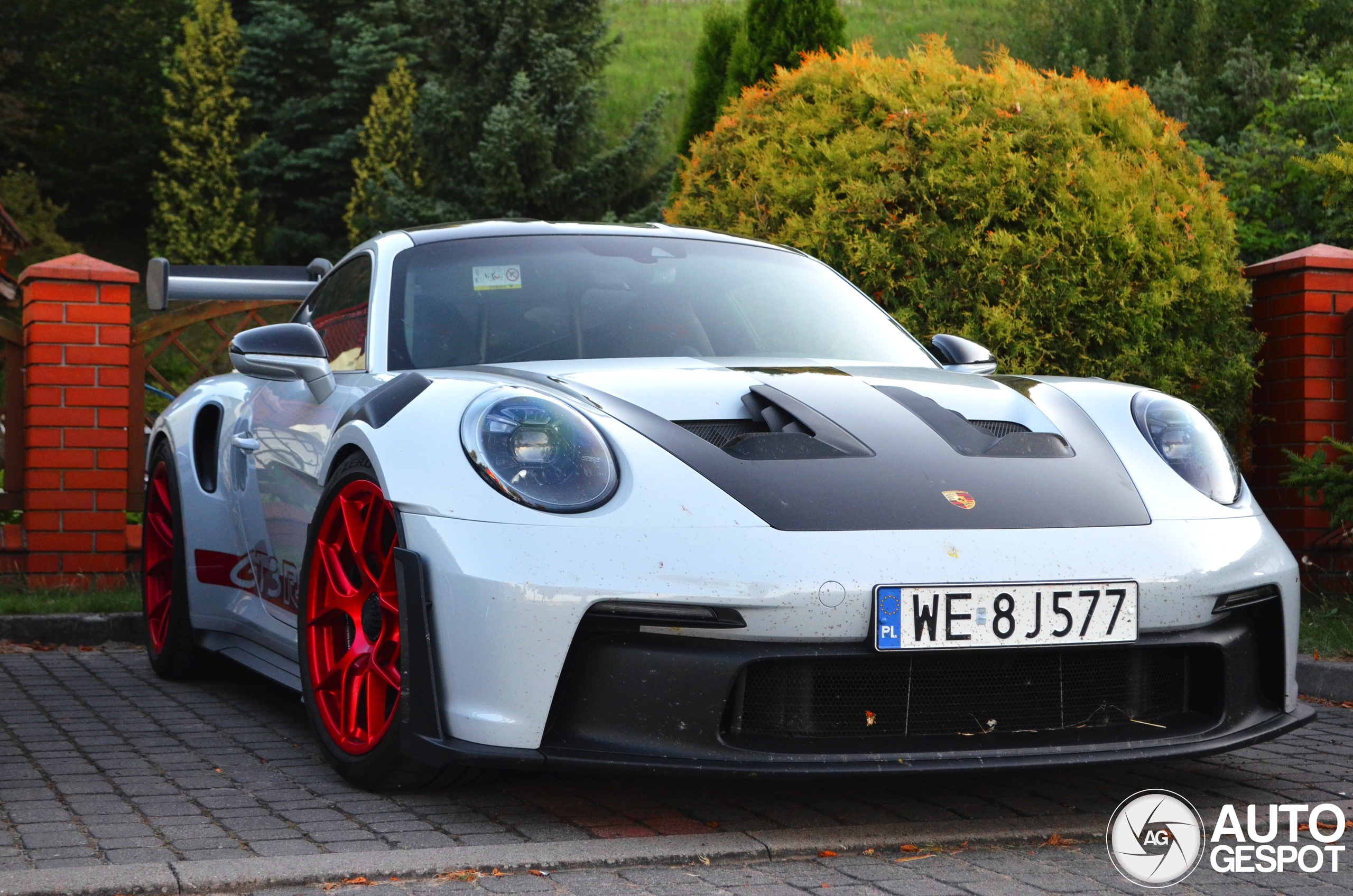 Porsche 992 GT3 RS Weissach Package