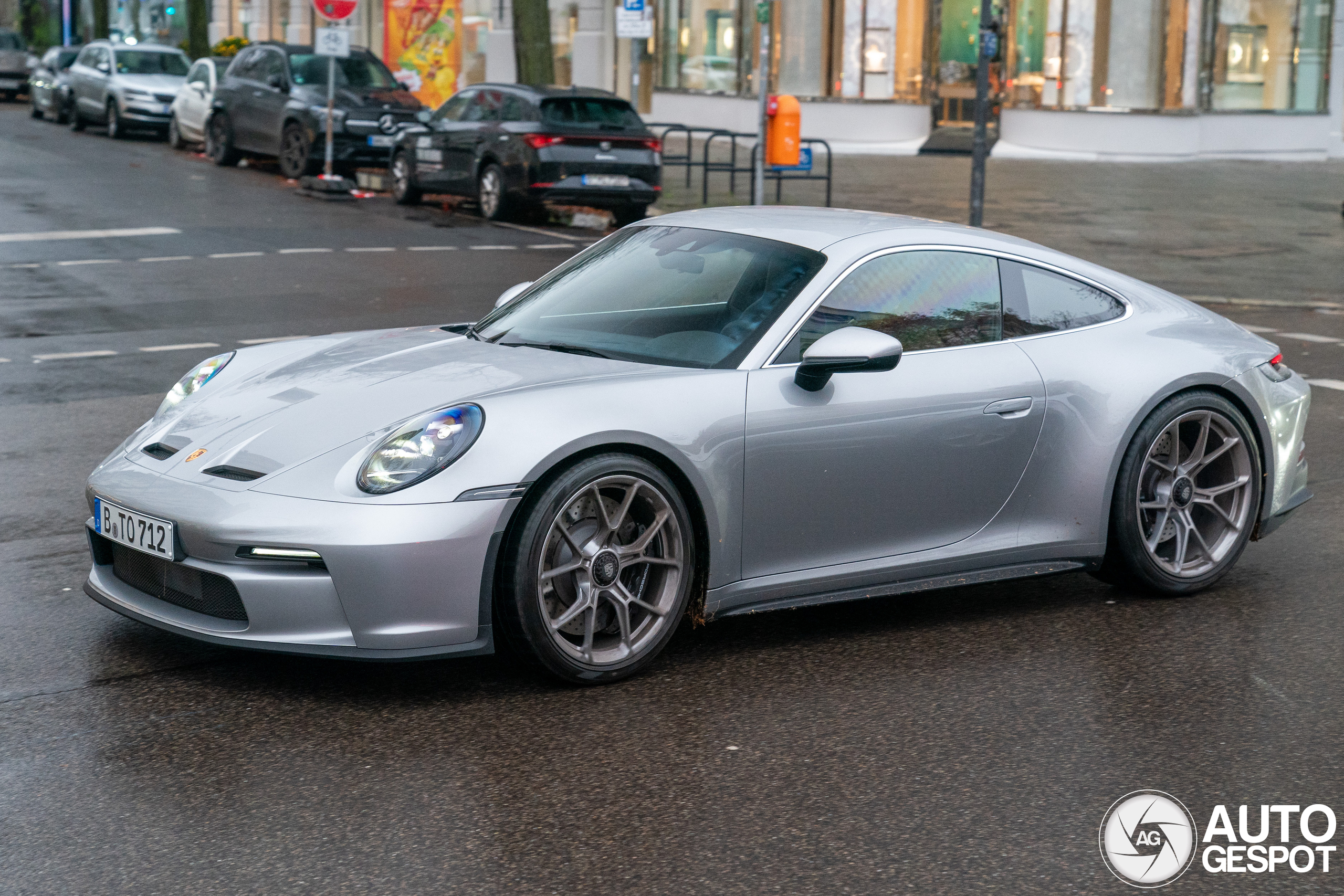 Porsche 992 GT3 Touring