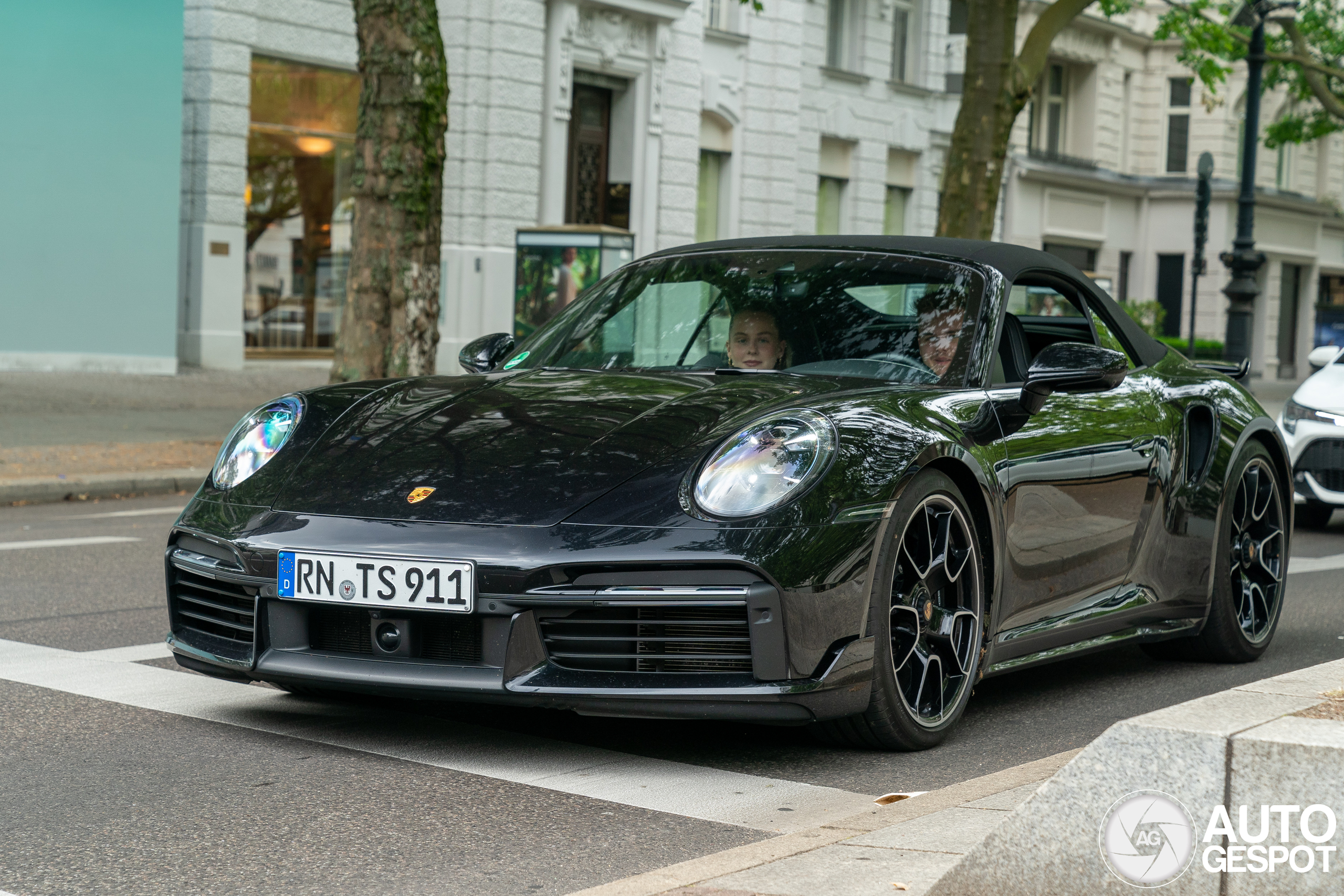 Porsche 992 Turbo S Cabriolet