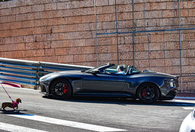 Aston Martin DBS Superleggera Volante