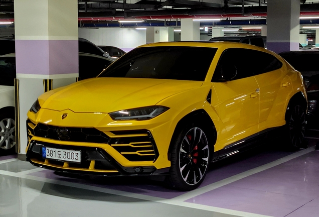 Lamborghini Urus