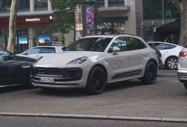 Porsche 95B Macan GTS MkIII