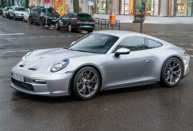 Porsche 992 GT3 Touring