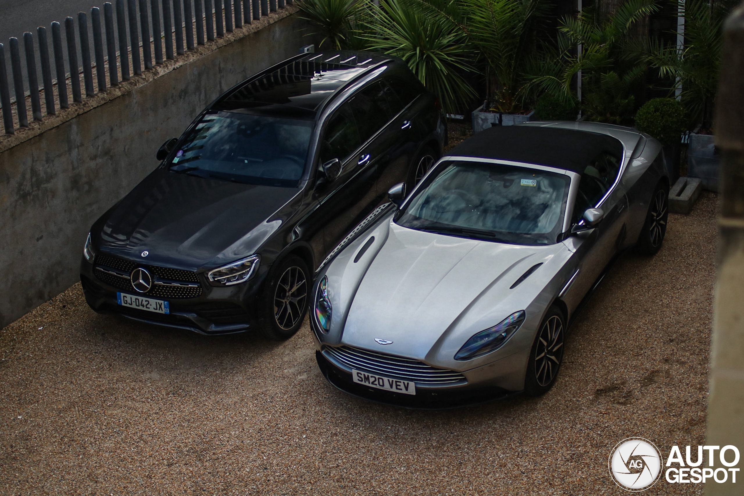 Aston Martin DB11 V8 Volante