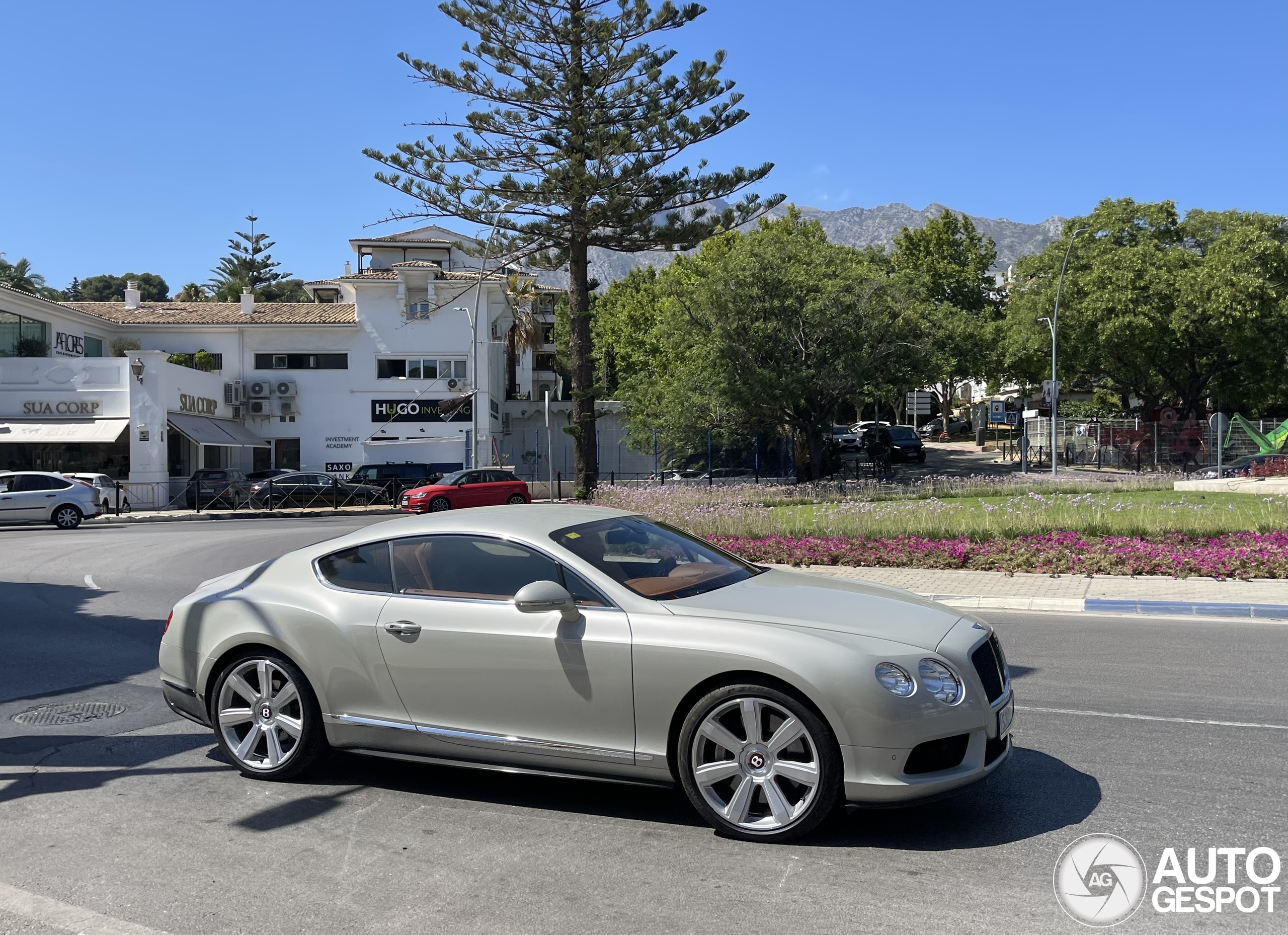 Bentley Continental GT V8