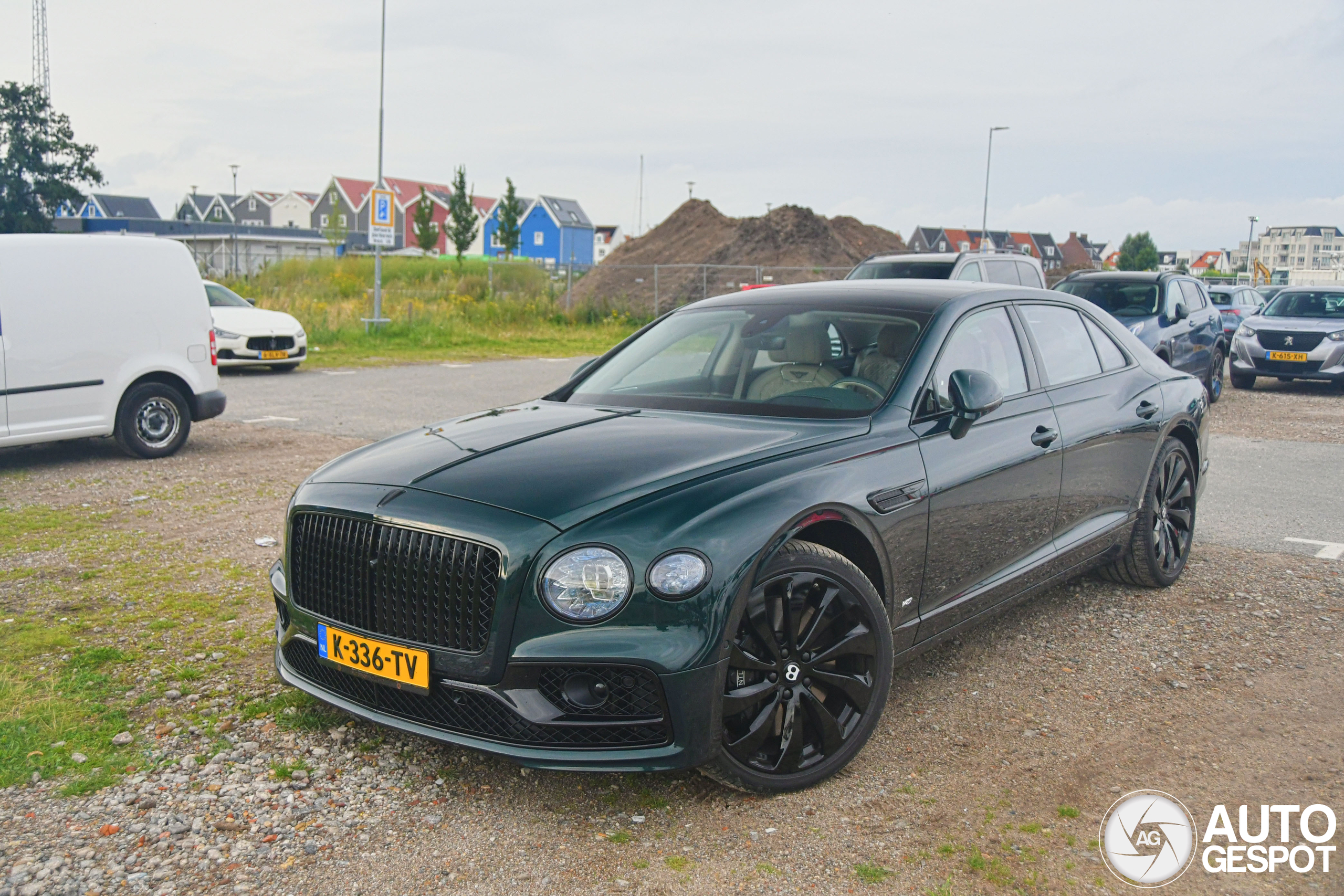 Bentley Flying Spur V8 2021