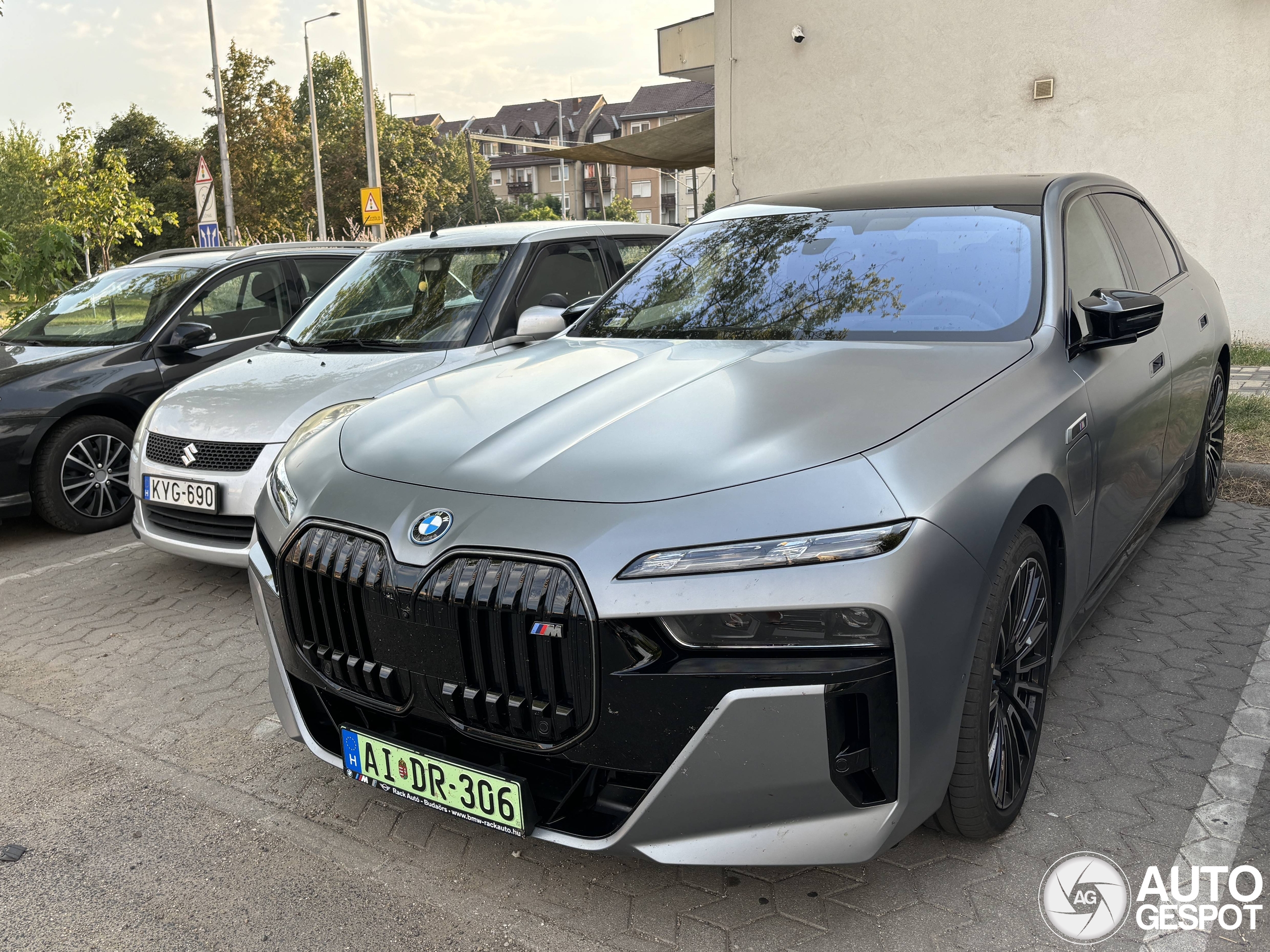 BMW M760e xDrive