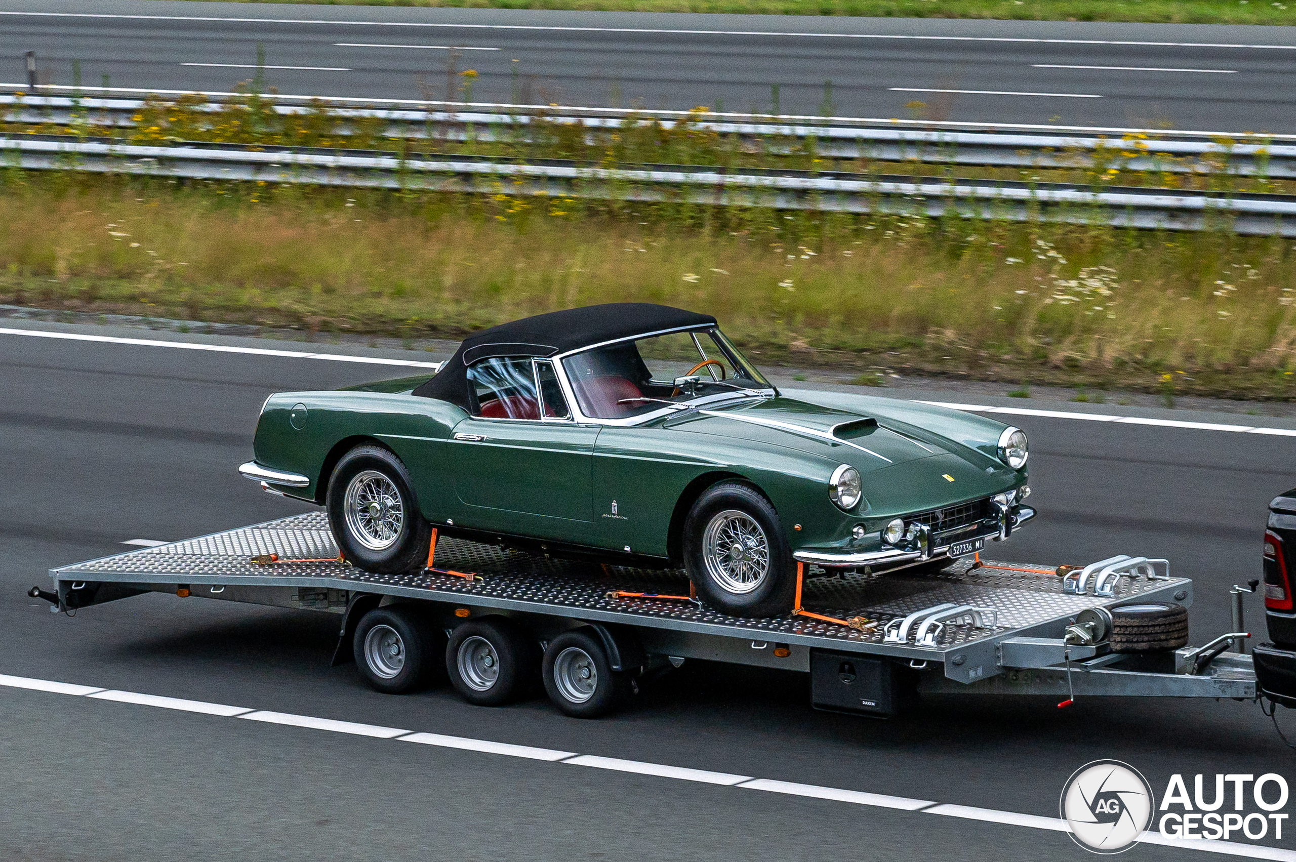 Ferrari 400 Superamerica SWB Cabriolet Pininfarina