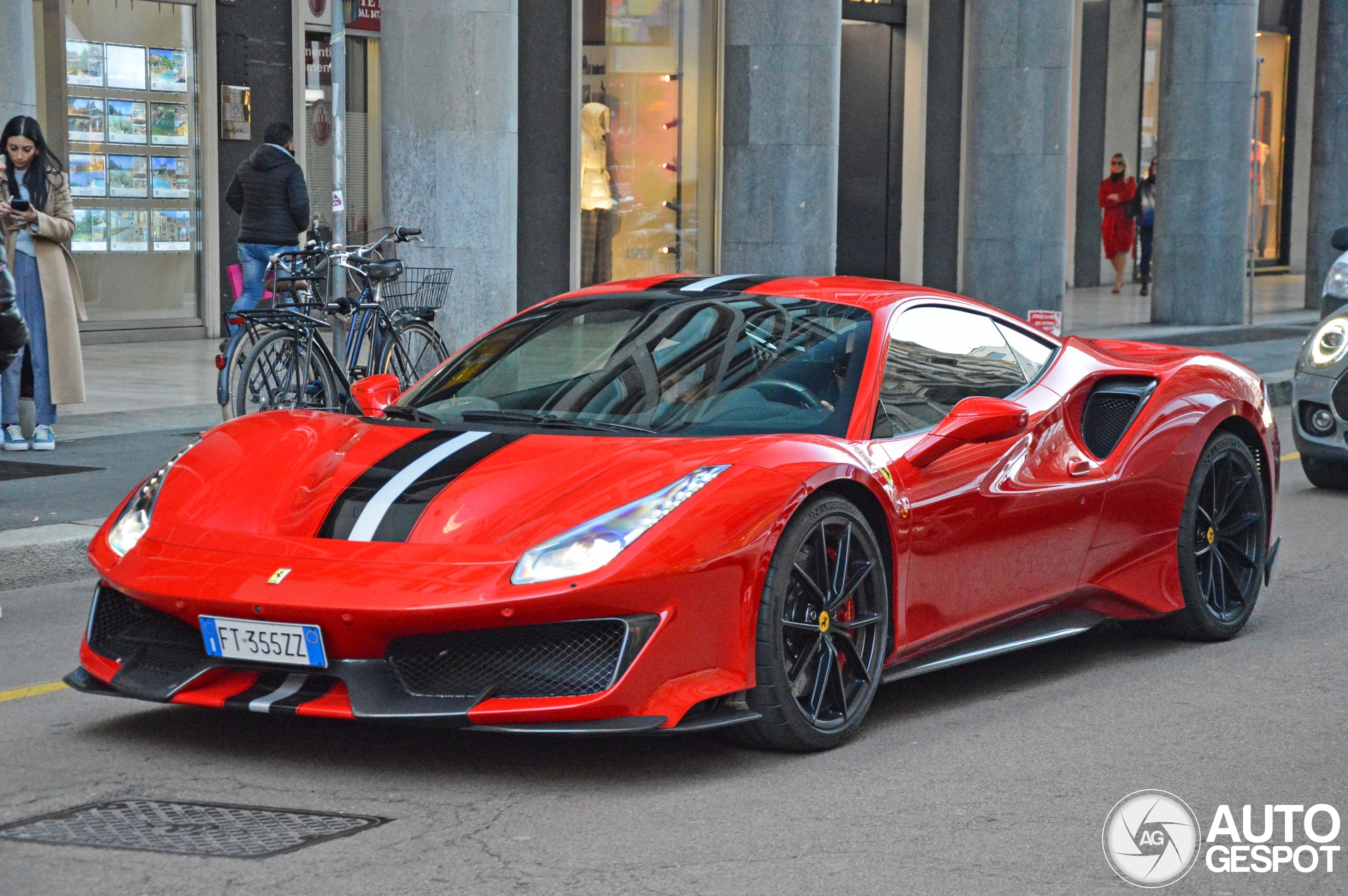 Ferrari 488 Pista