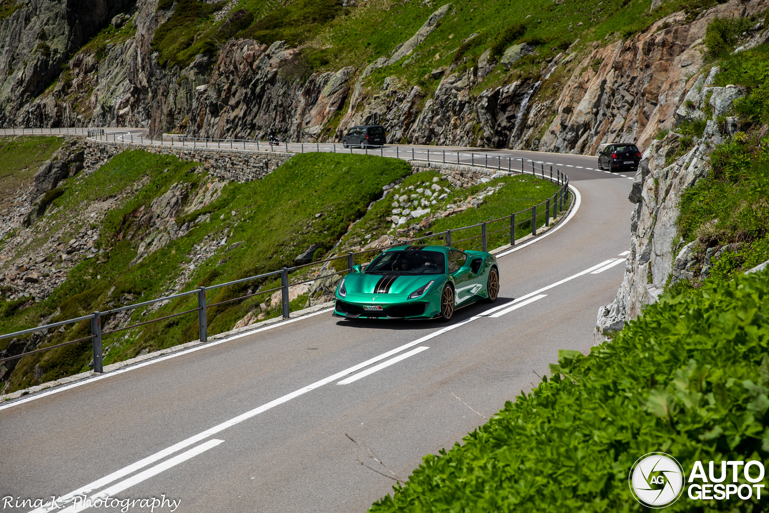 Ferrari 488 Pista: Od Andore do Sustenpassa u stilu