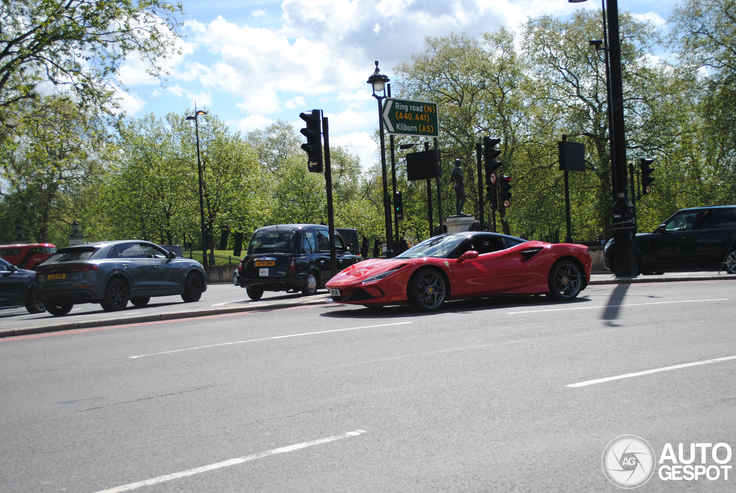 Ferrari F8 Tributo