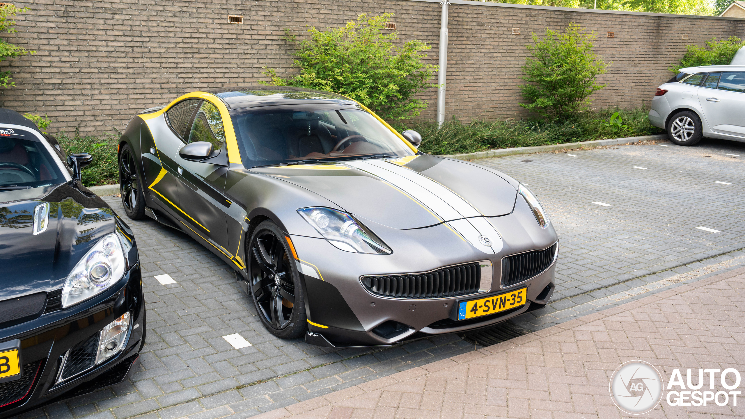 Vers wrapje op de Fisker Karma doet 'm goed