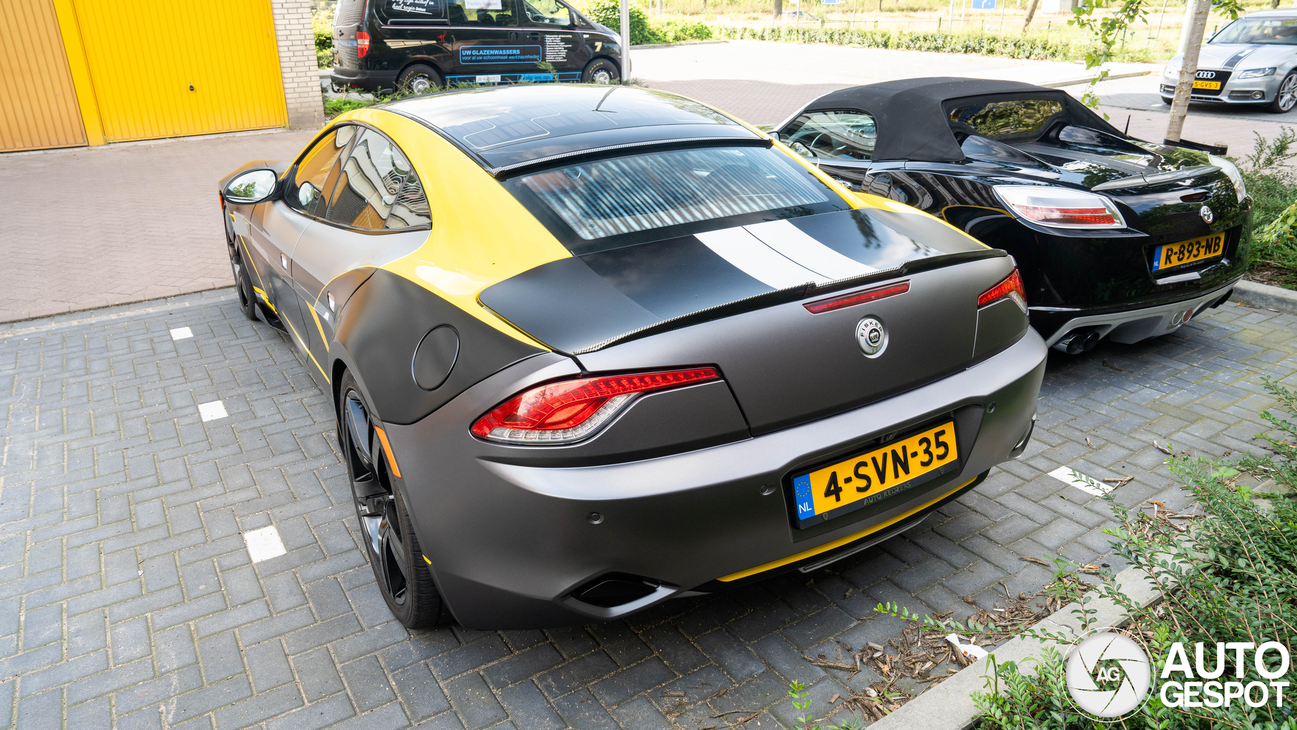 Vers wrapje op de Fisker Karma doet 'm goed