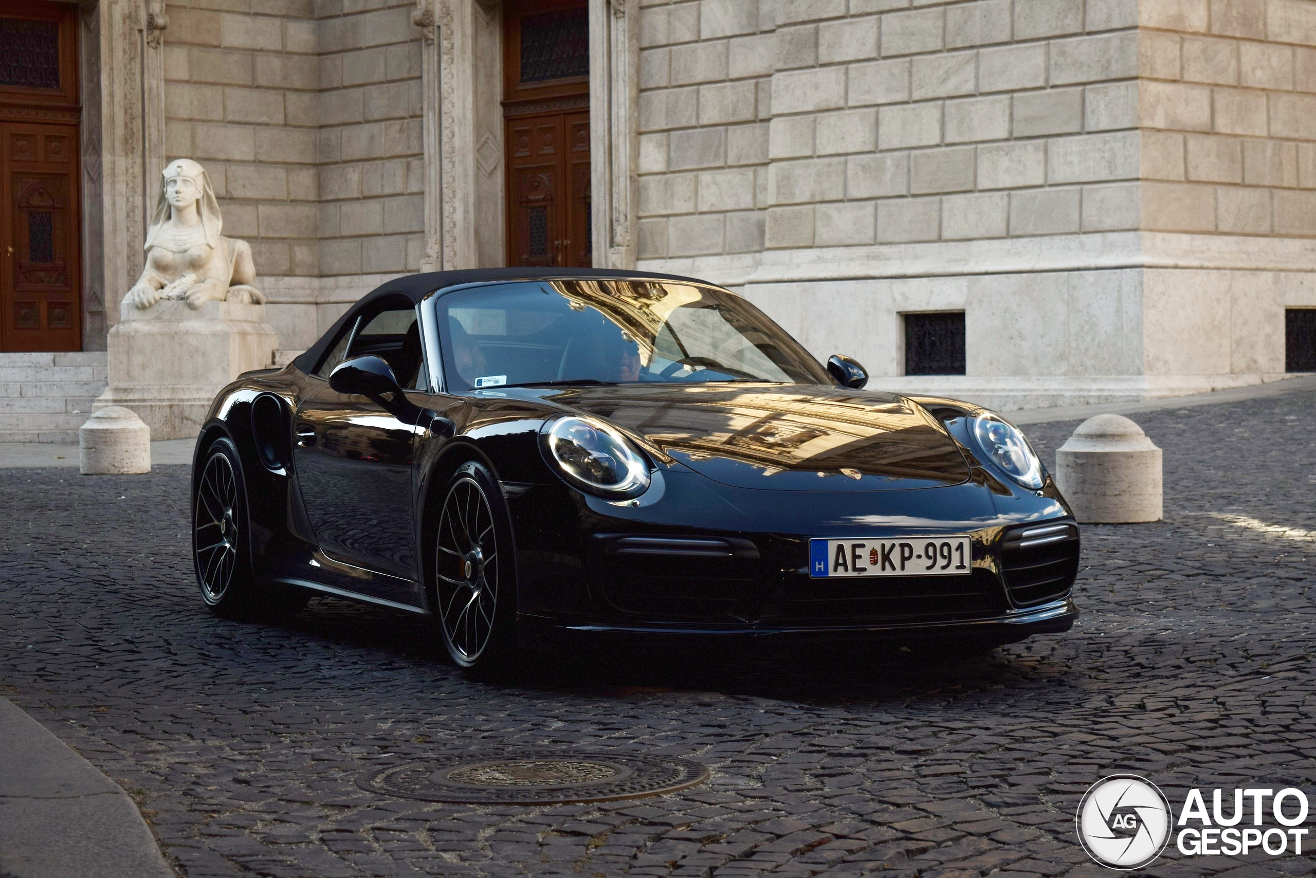 Porsche 991 Turbo S Cabriolet MkII