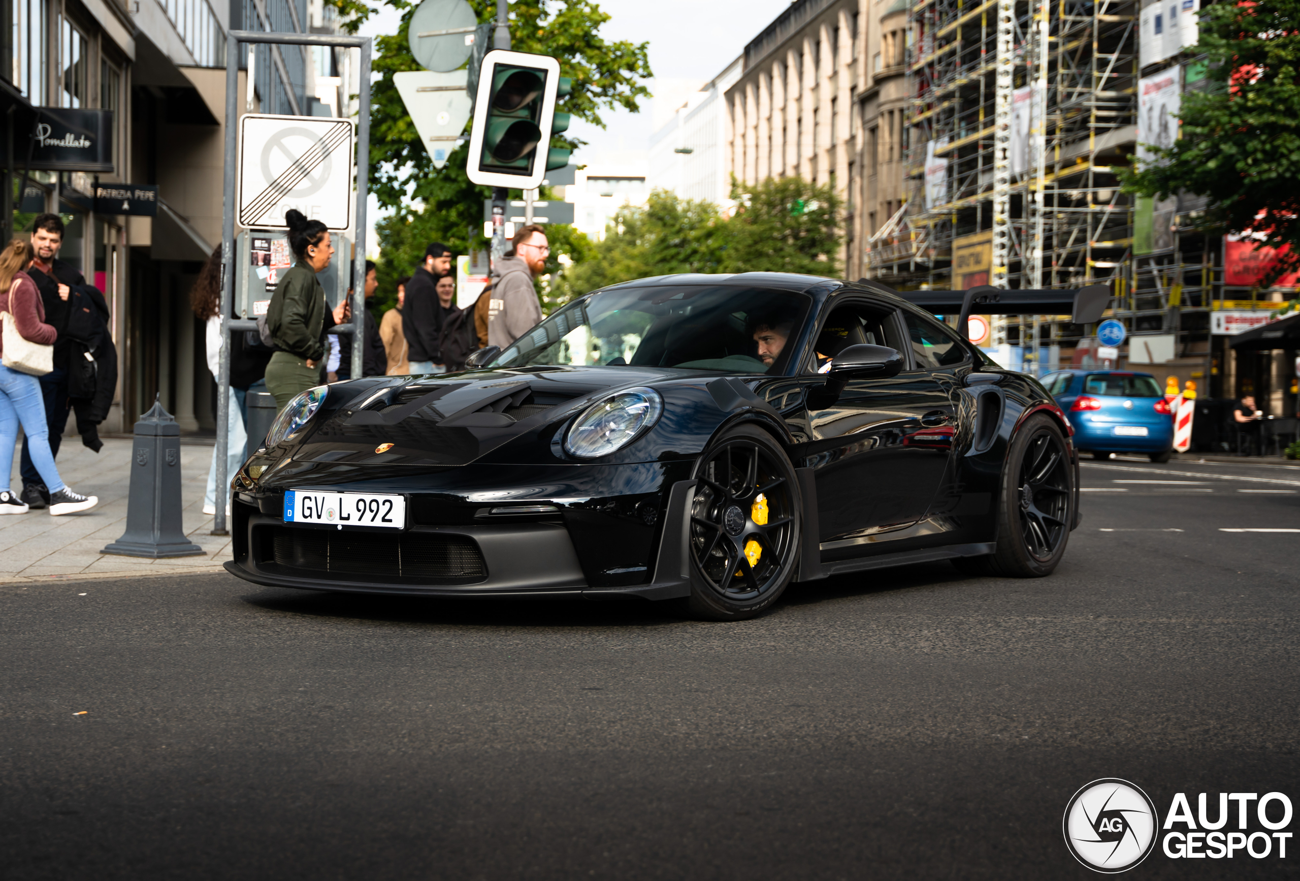 Porsche 992 GT3 RS Weissach Package