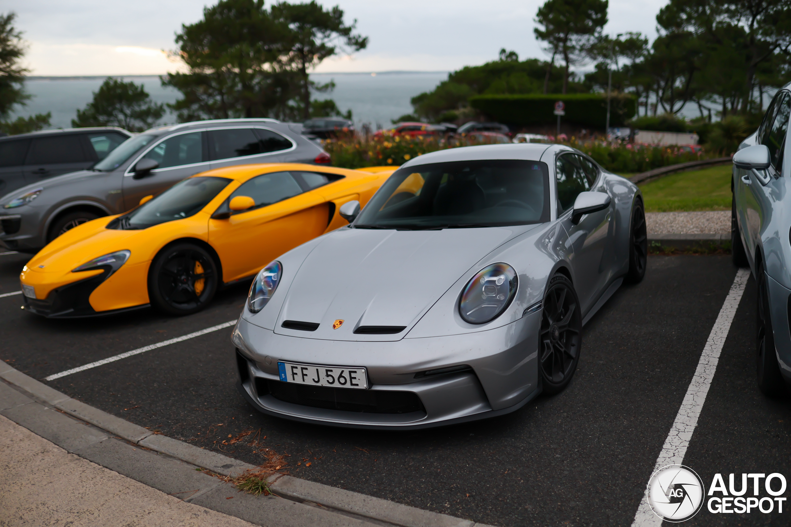 Porsche 992 GT3 Touring