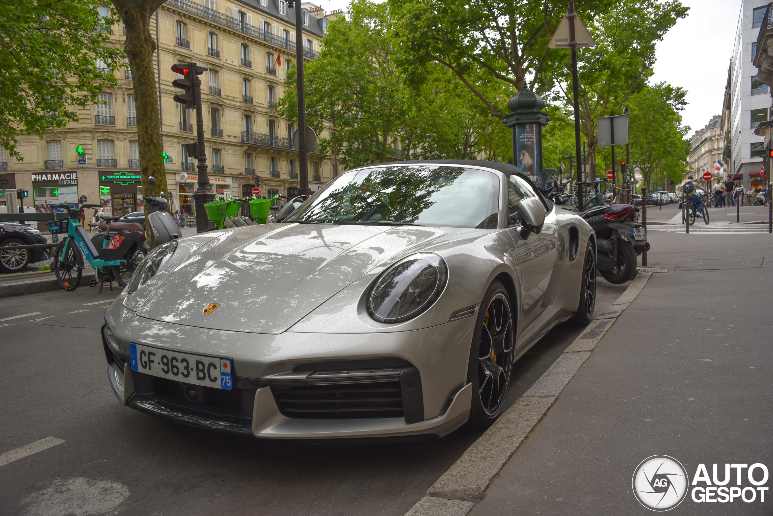 Porsche 992 Turbo S Cabriolet