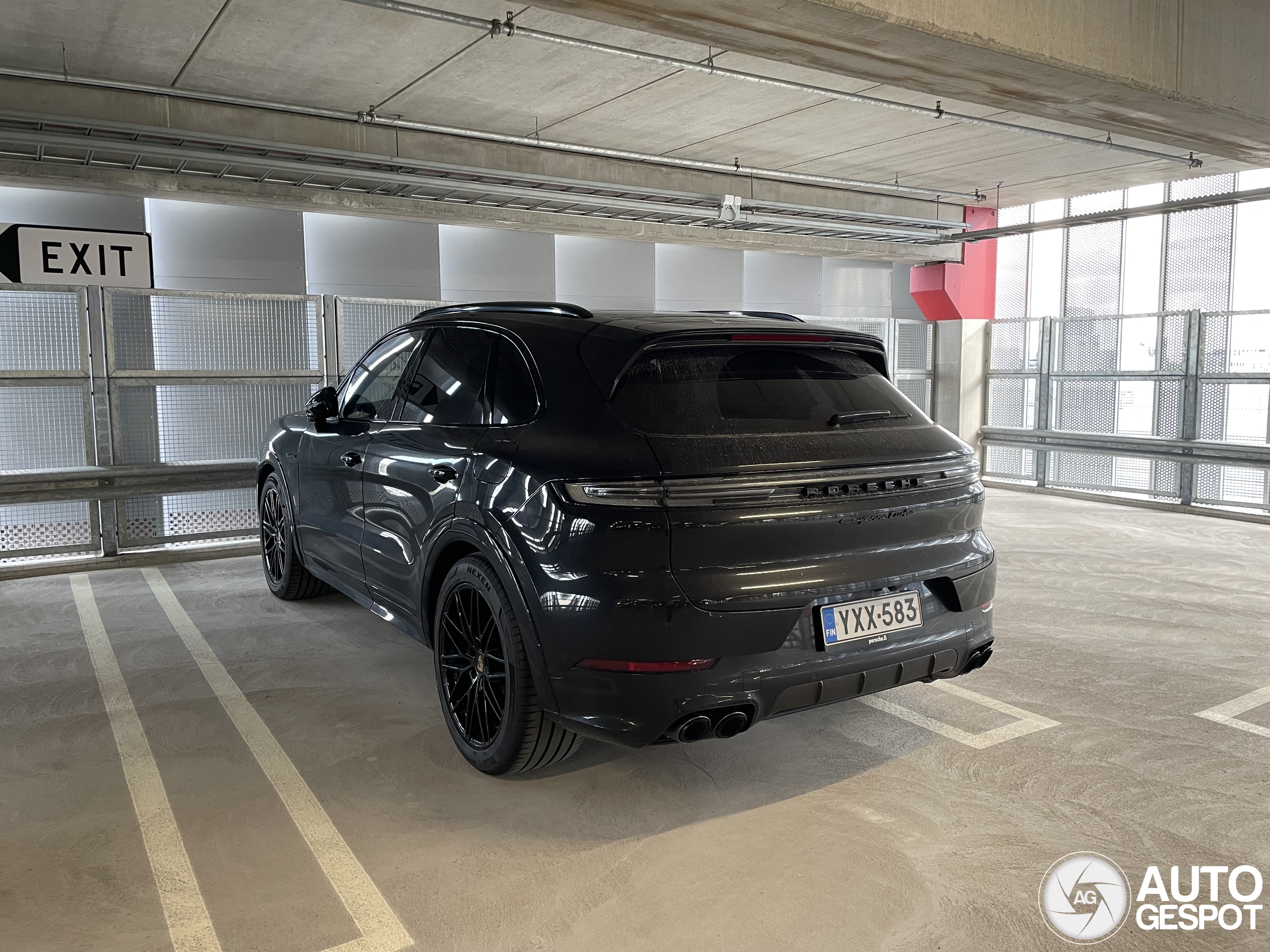 Porsche 9YA Cayenne Turbo E-Hybrid