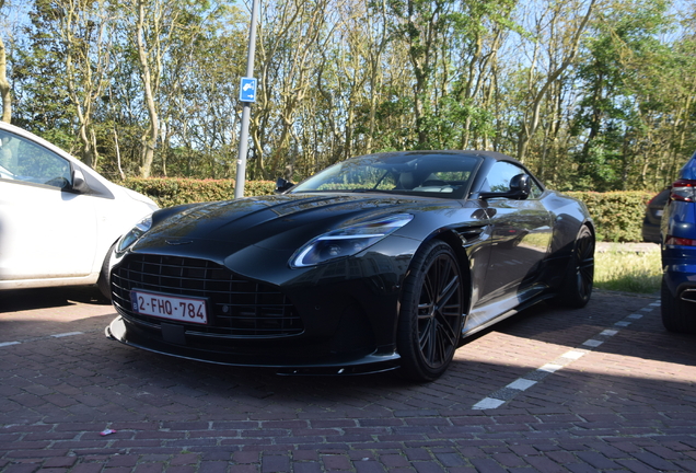 Aston Martin DB12 Volante