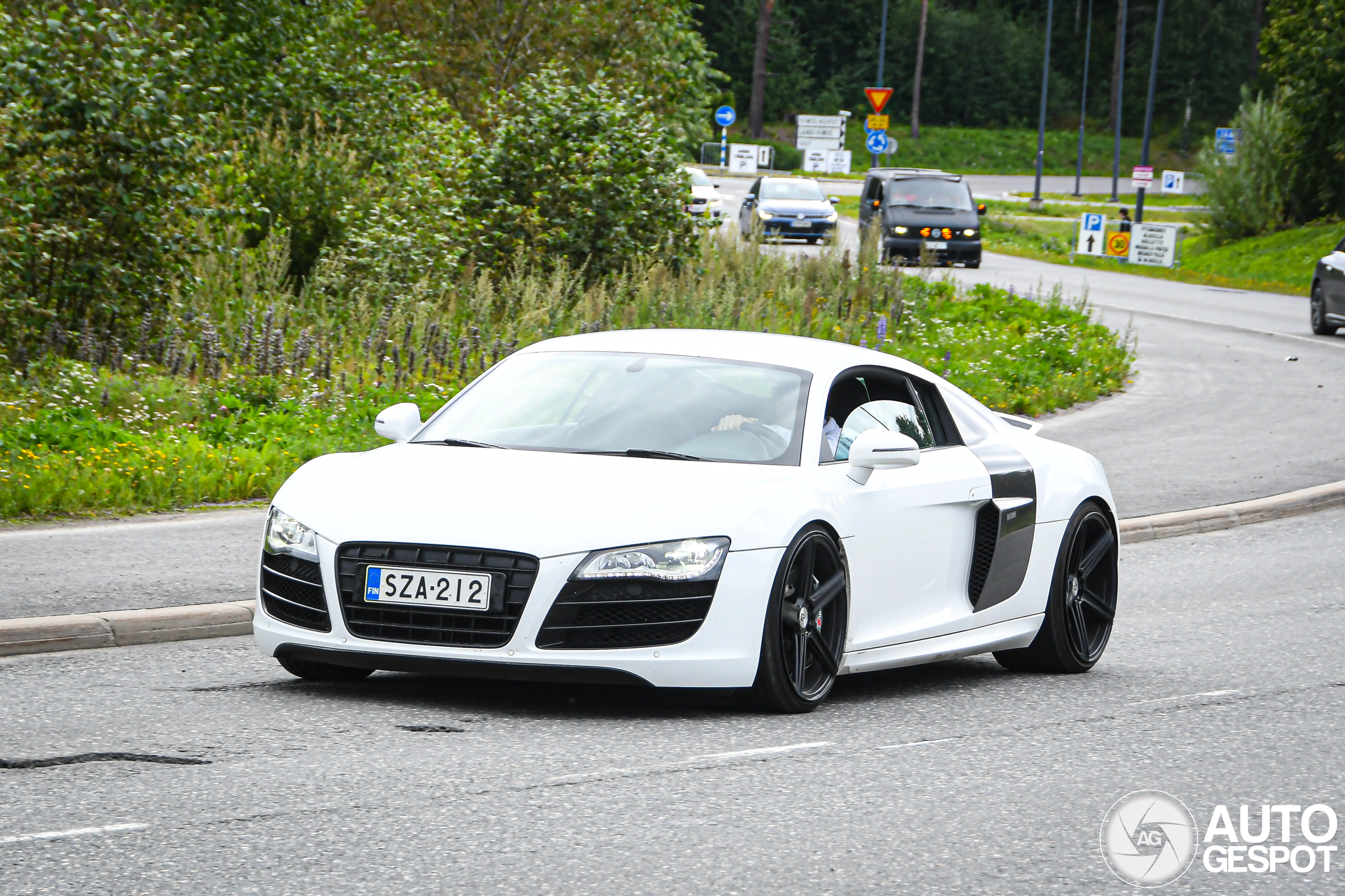 Audi R8 V10