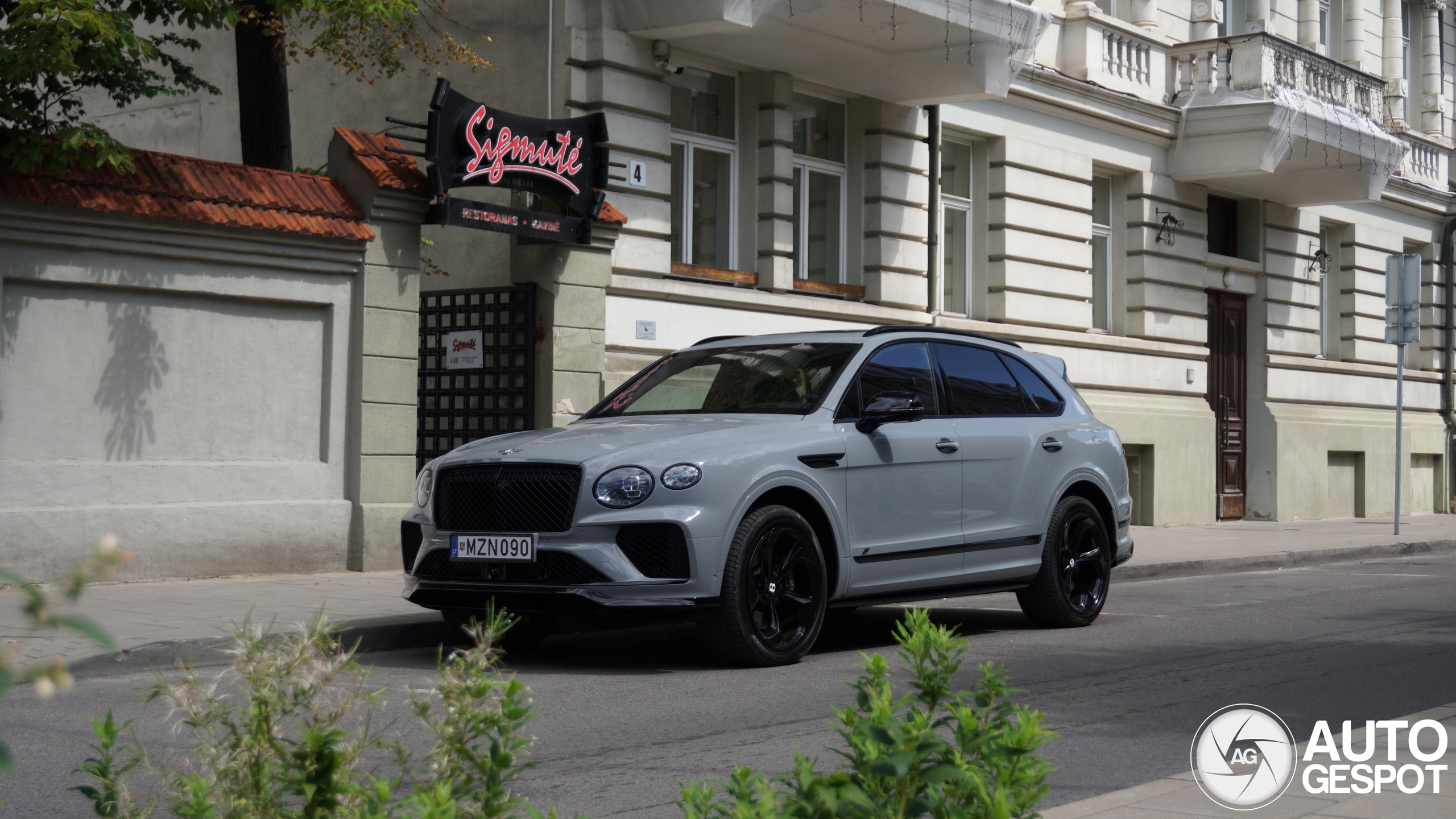 Bentley Bentayga V8 S 2022