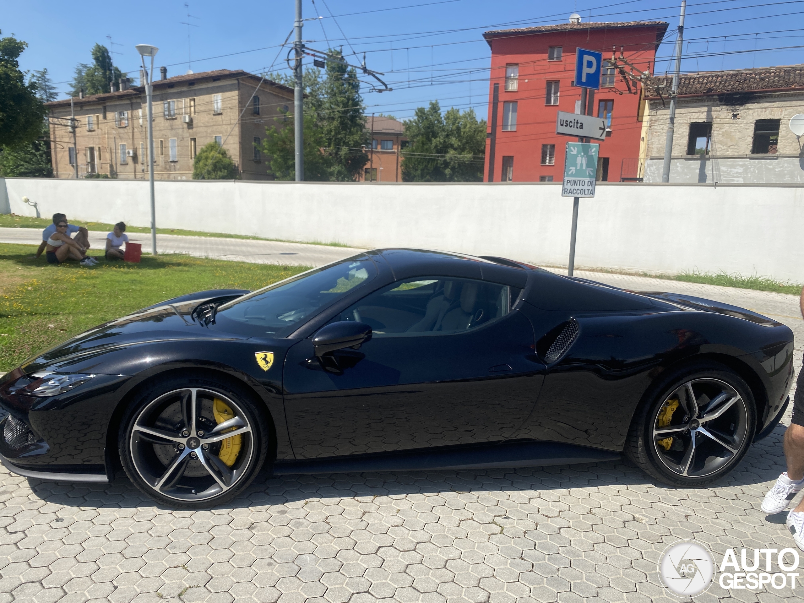 Ferrari 296 GTS