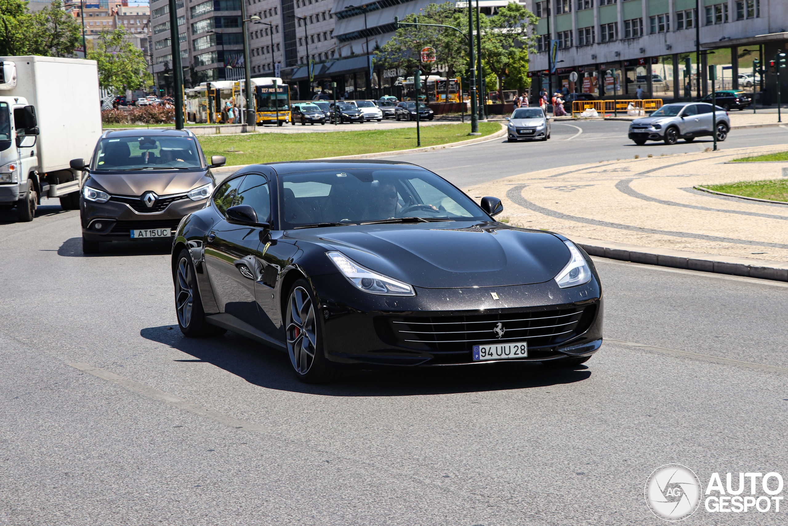 Ferrari GTC4Lusso T