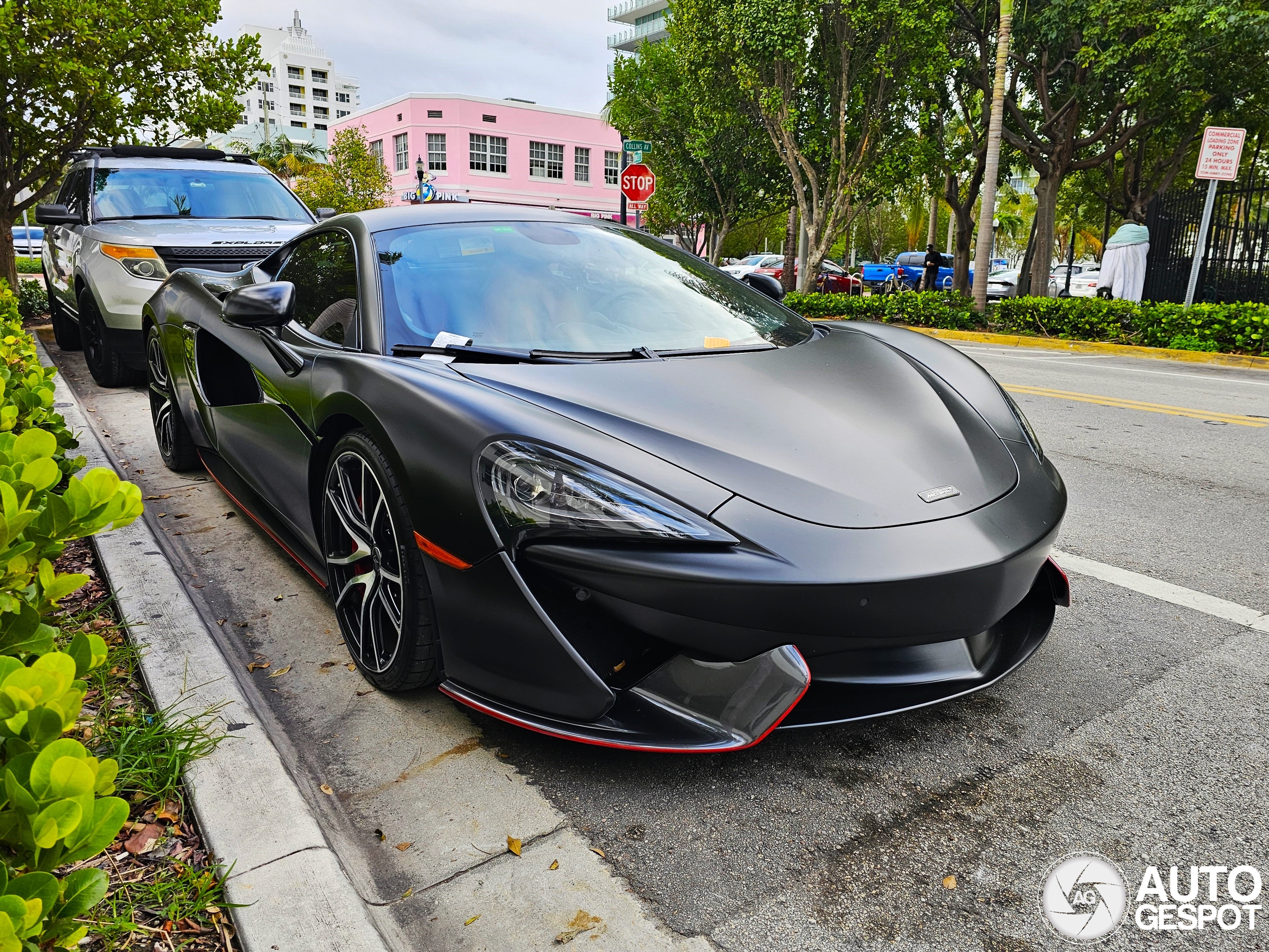 McLaren 570S