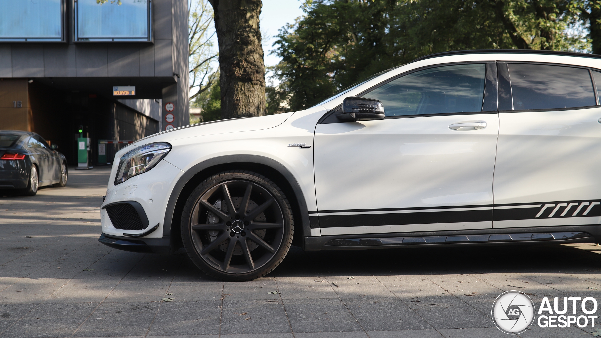 Mercedes-AMG GLA 45 X156