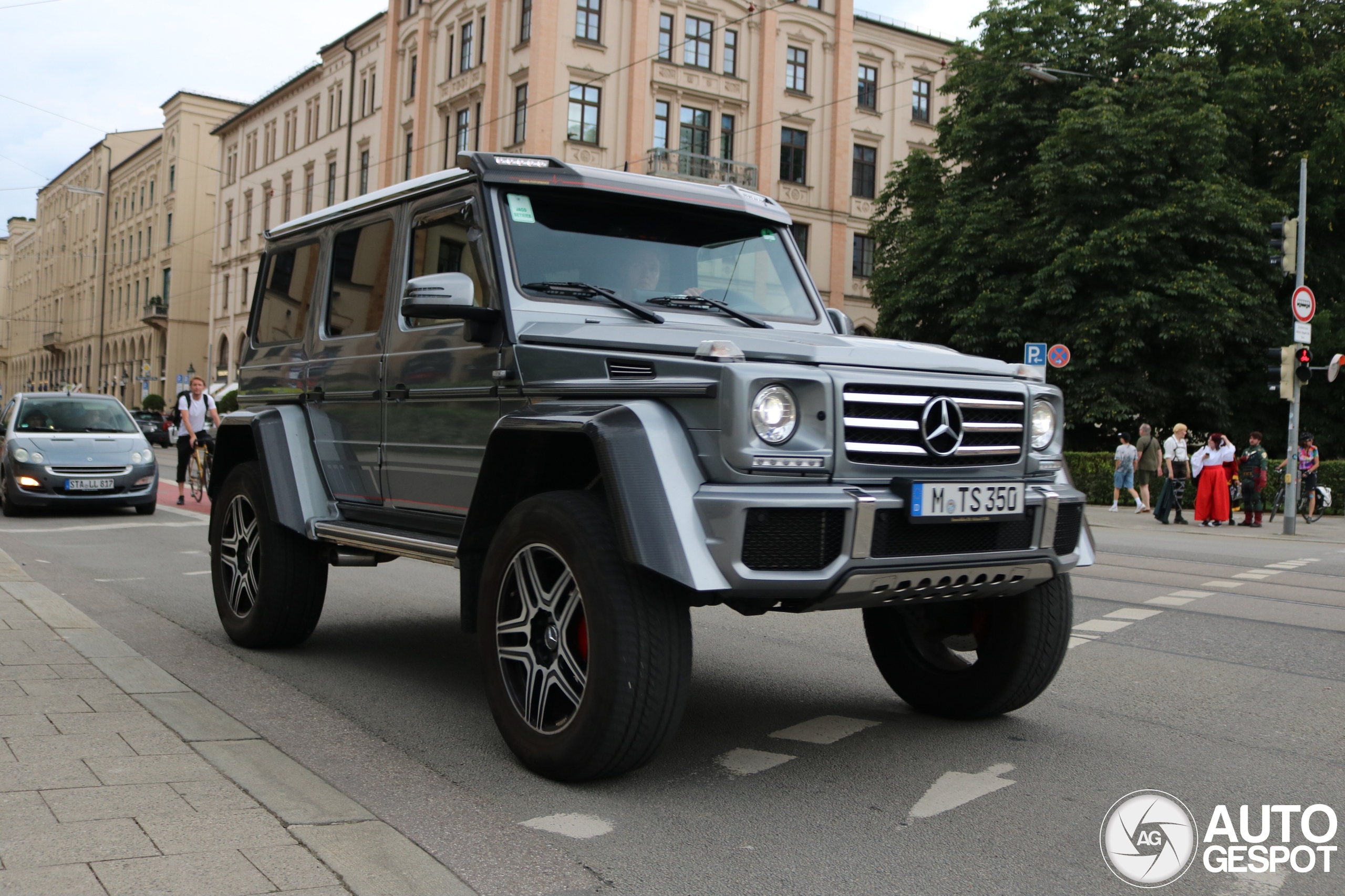 Mercedes-Benz G 500 4X4²