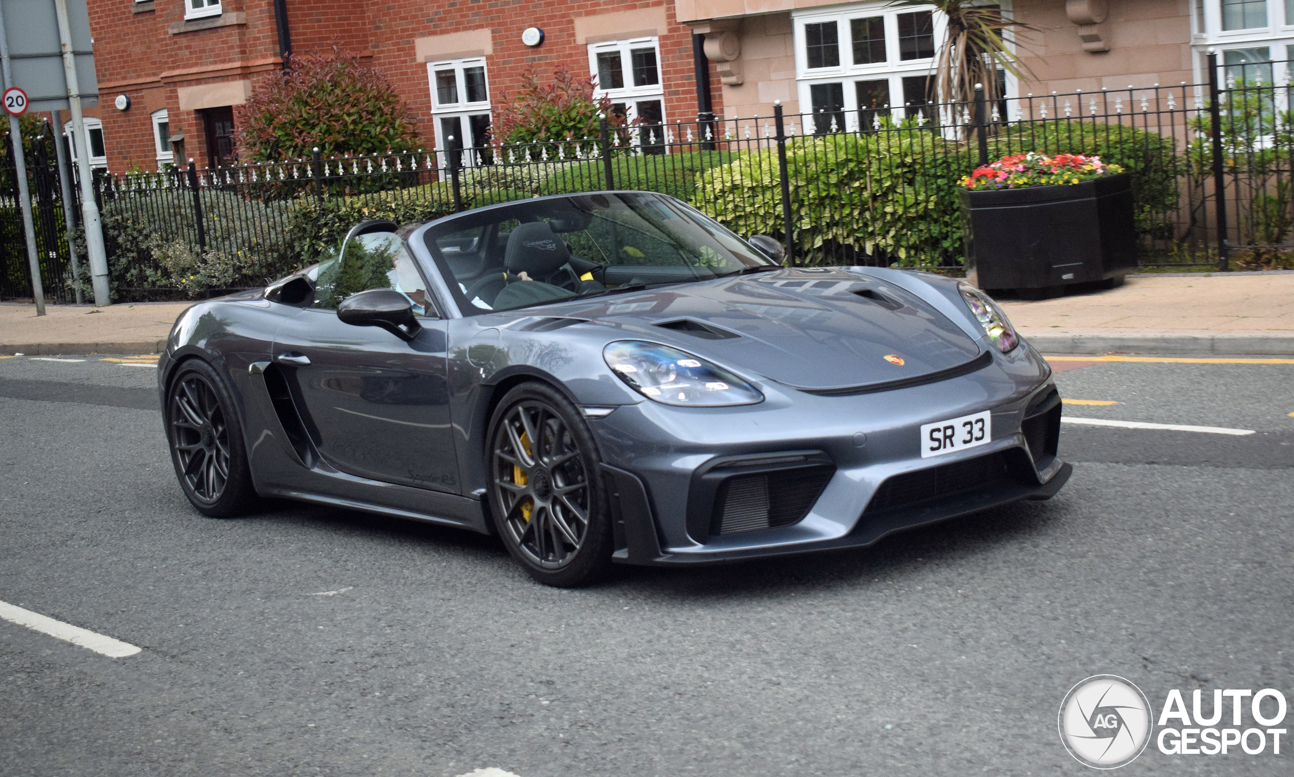 Porsche 718 Spyder RS Weissach Package