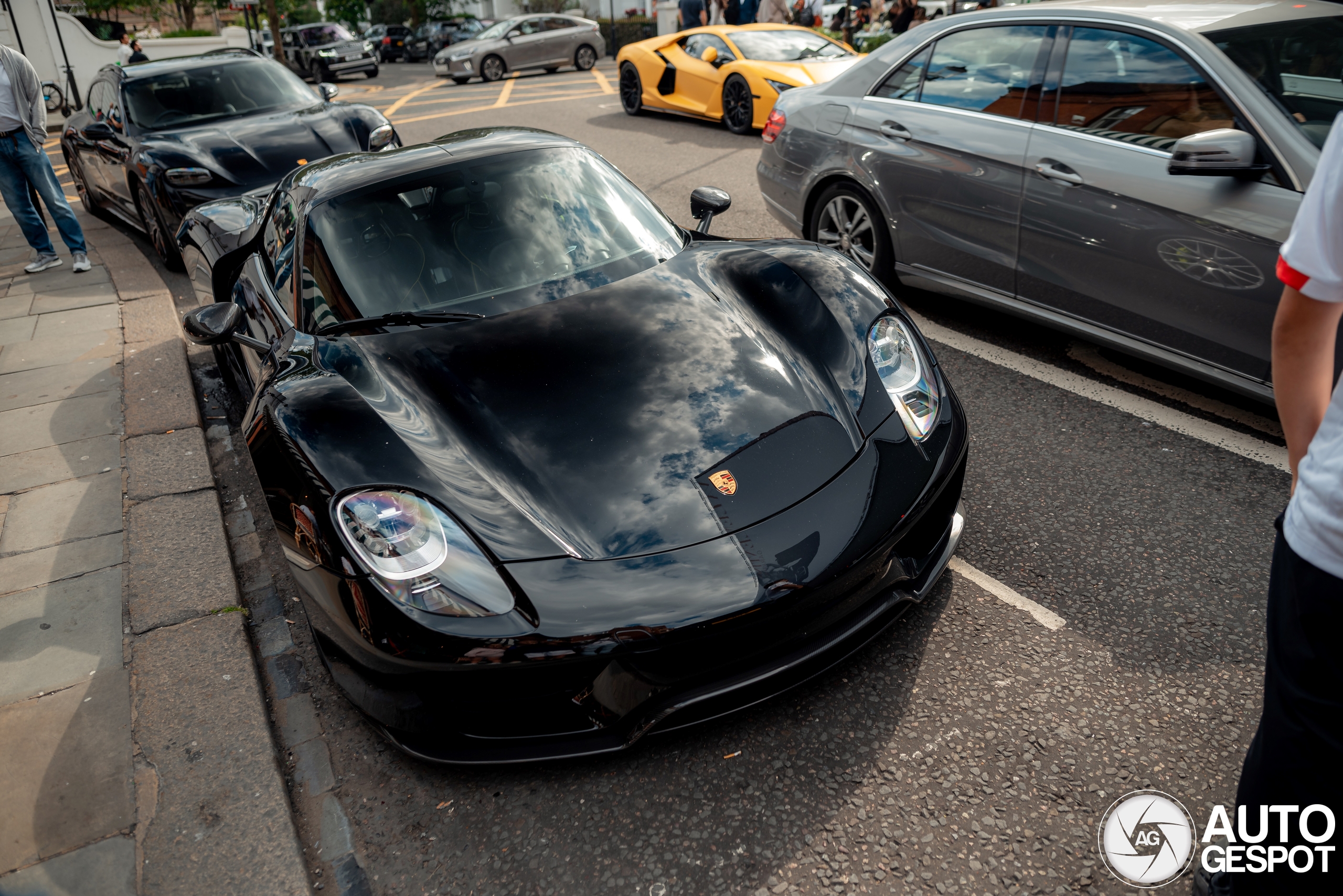 Porsche 918 Spyder Weissach Package