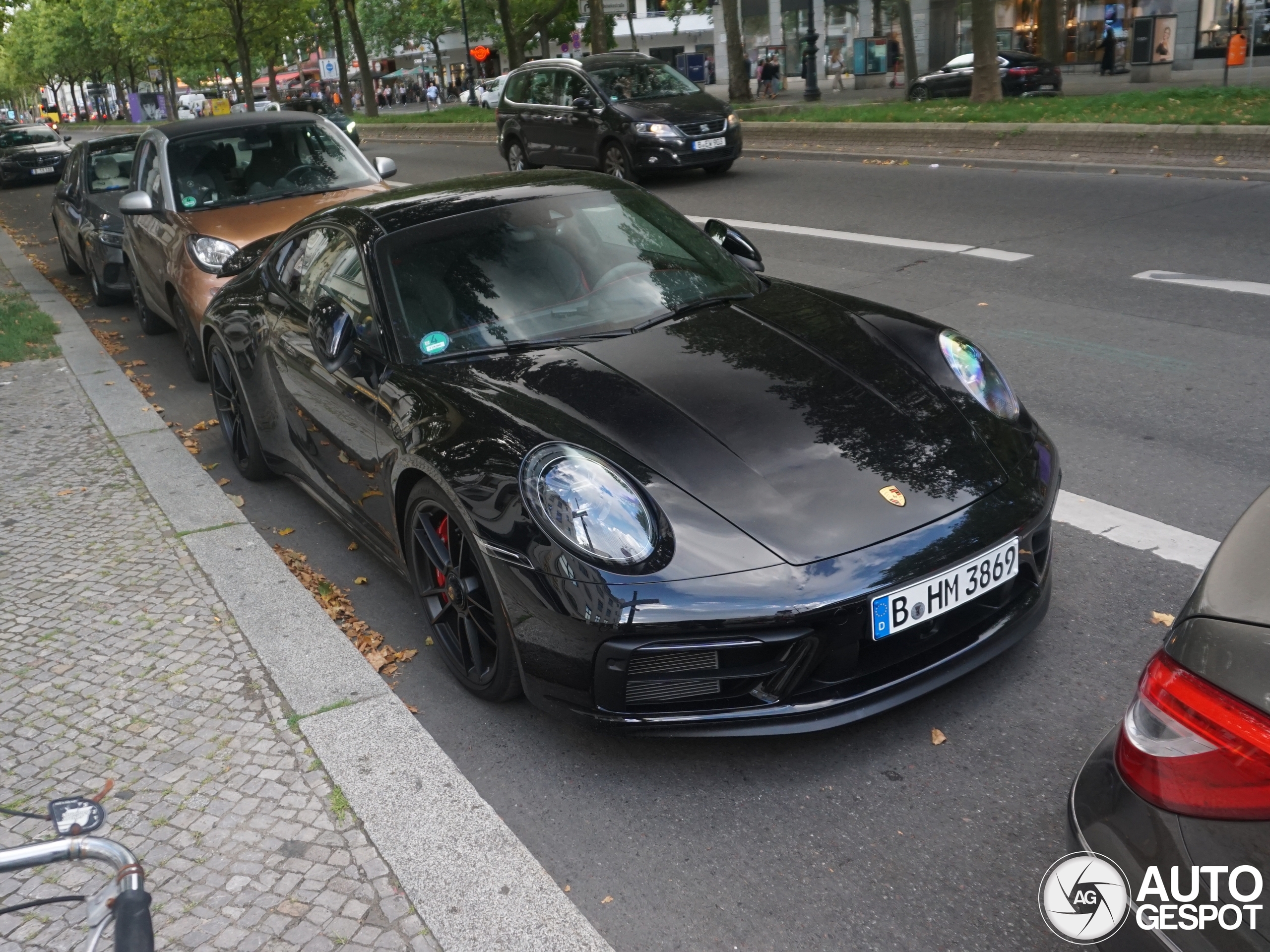 Porsche 992 Carrera 4 GTS