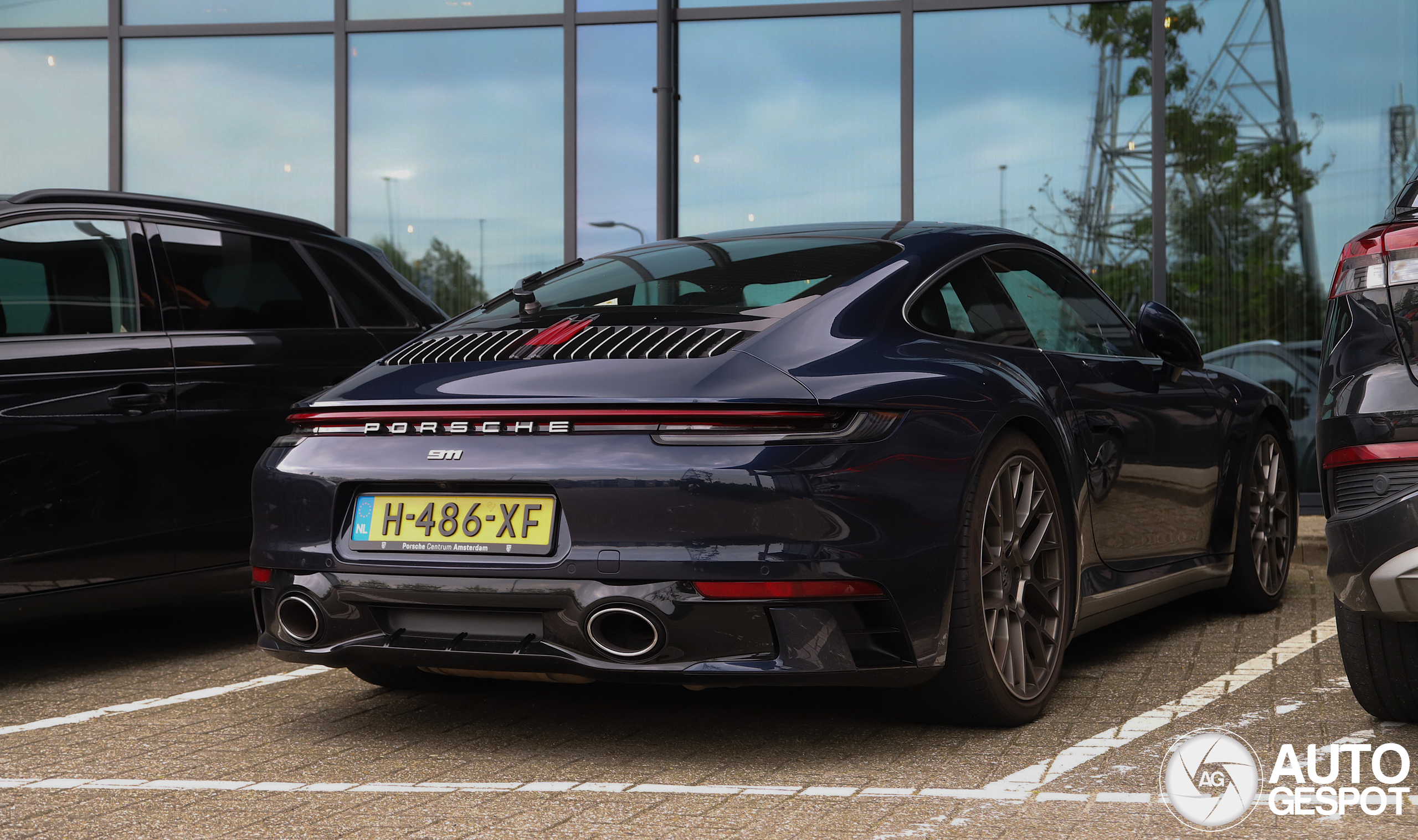 Porsche 992 Carrera 4S