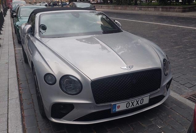 Bentley Continental GTC 2019