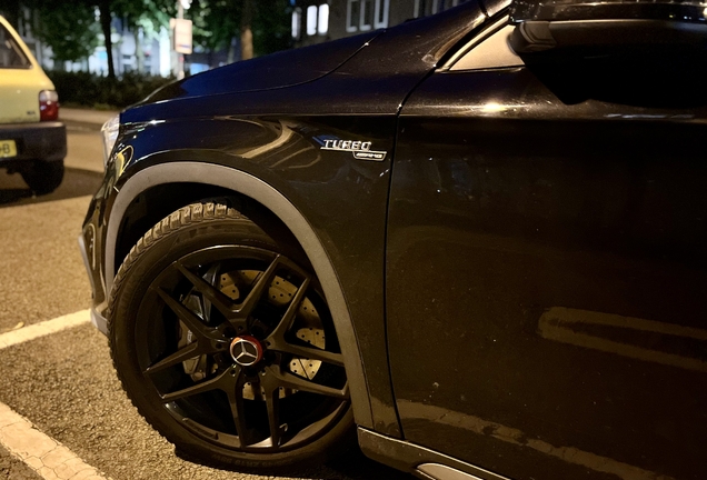 Mercedes-Benz GLA 45 AMG X156